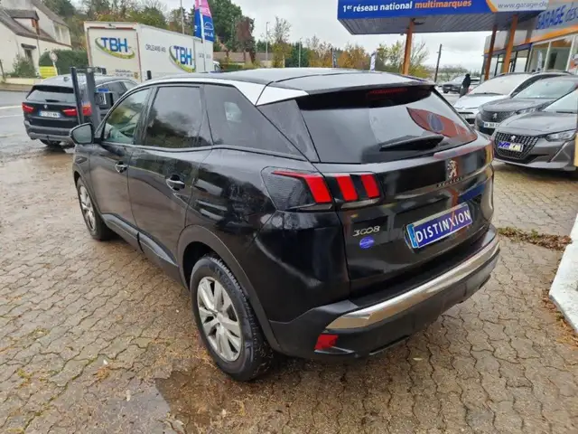Peugeot 3008 view 3