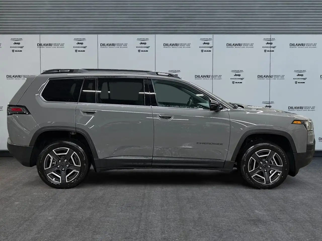 Jeep Cherokee снимка Jeep Cherokee