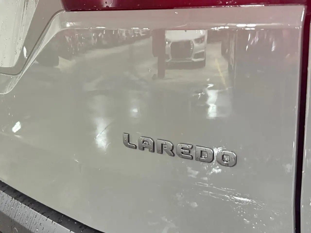 Jeep Cherokee снимка Jeep Cherokee