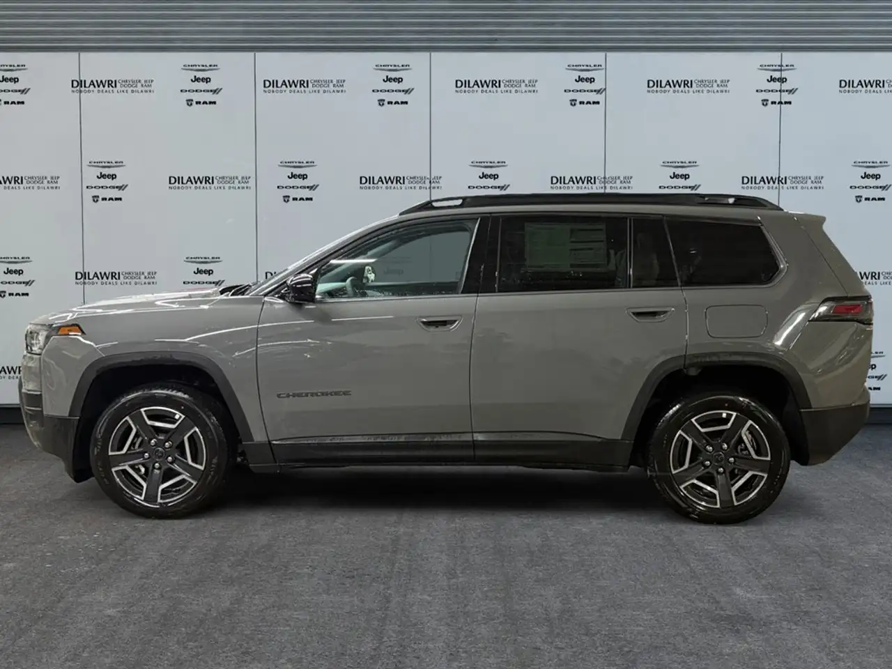 Jeep Cherokee снимка Jeep Cherokee