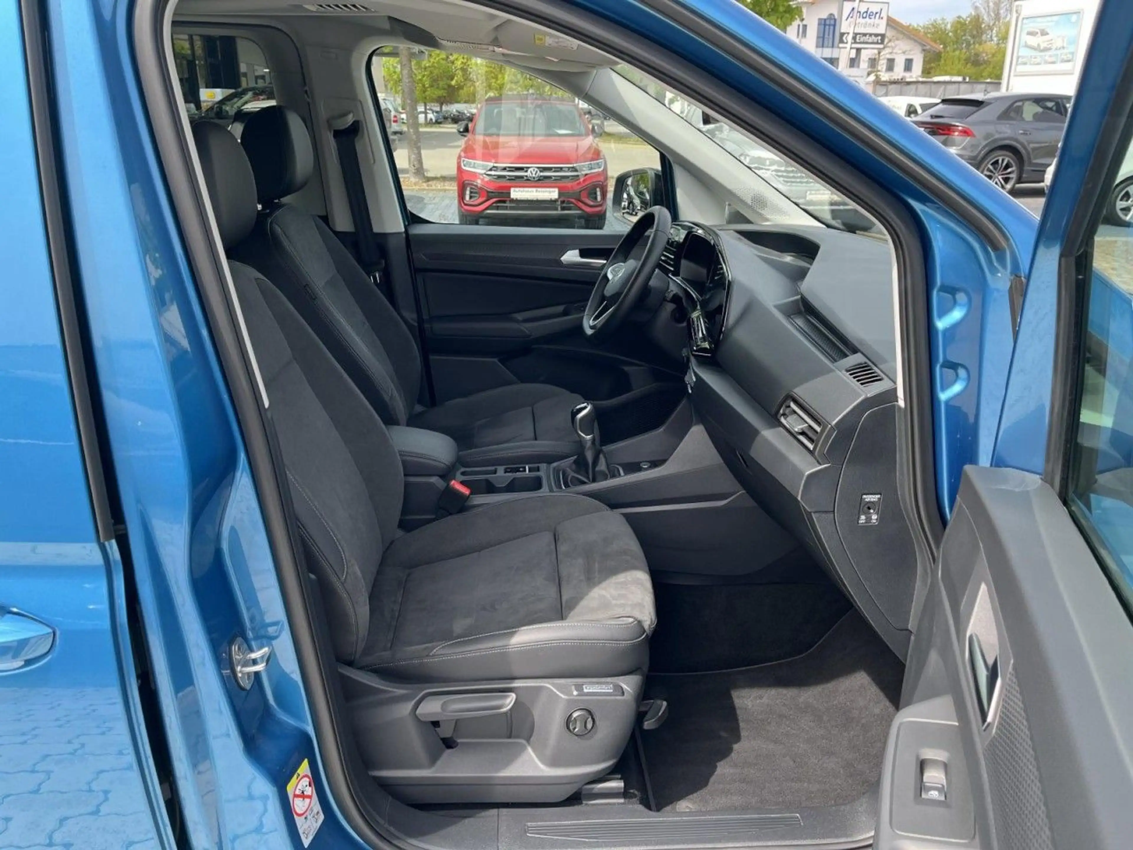 Volkswagen Caddy 7- Sitzer Style 1,5 TSI (LED+AHK+RearView+ — photo 11