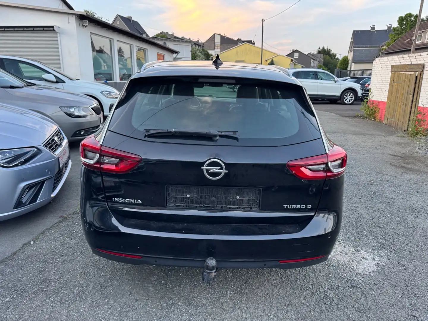 Opel Insignia B Sports Tourer Innovation/ AHK/ Schwarz - 2