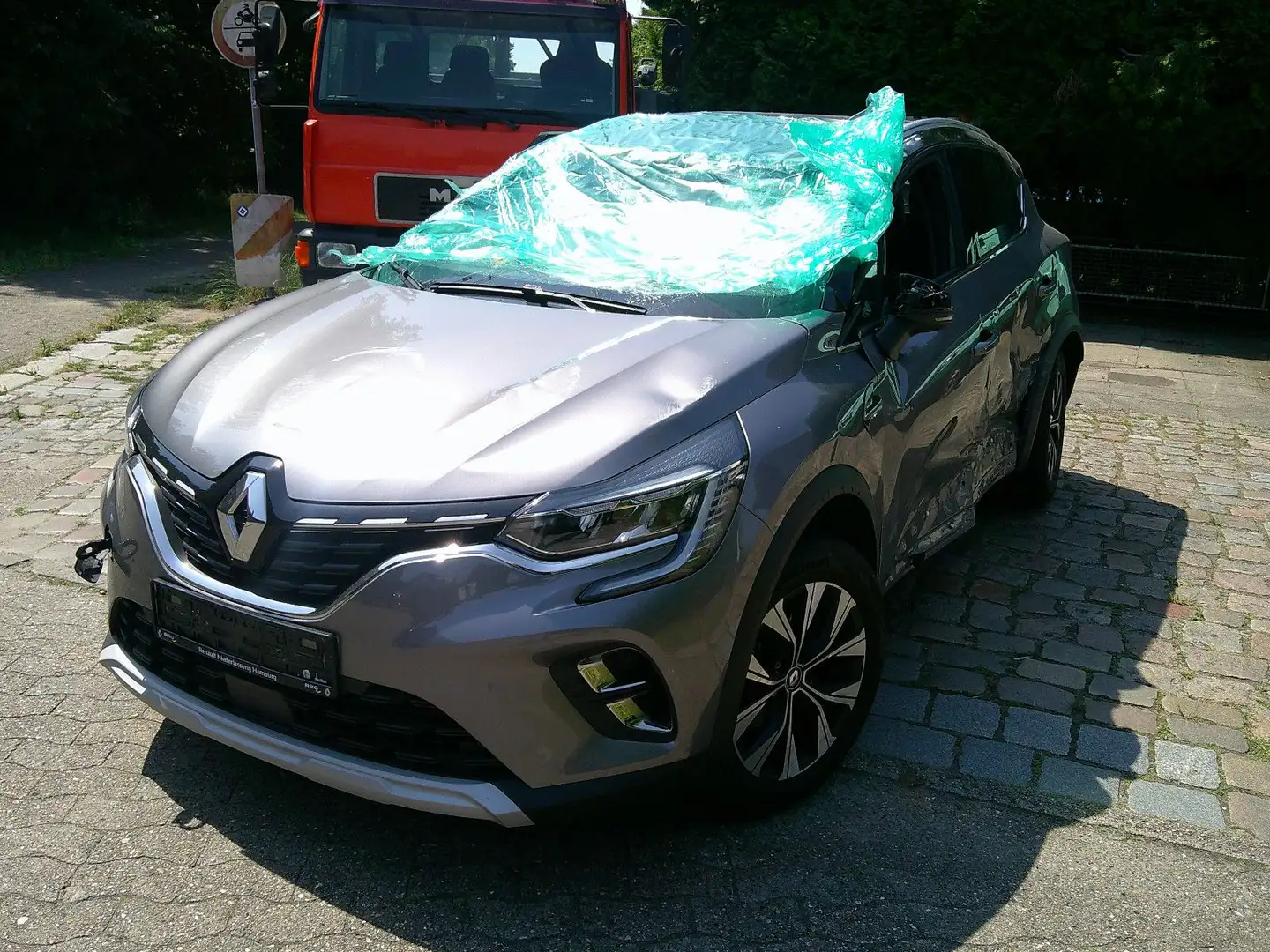 Renault Captur II Techno 140 EDC Mild Hibrid Grijs - 1