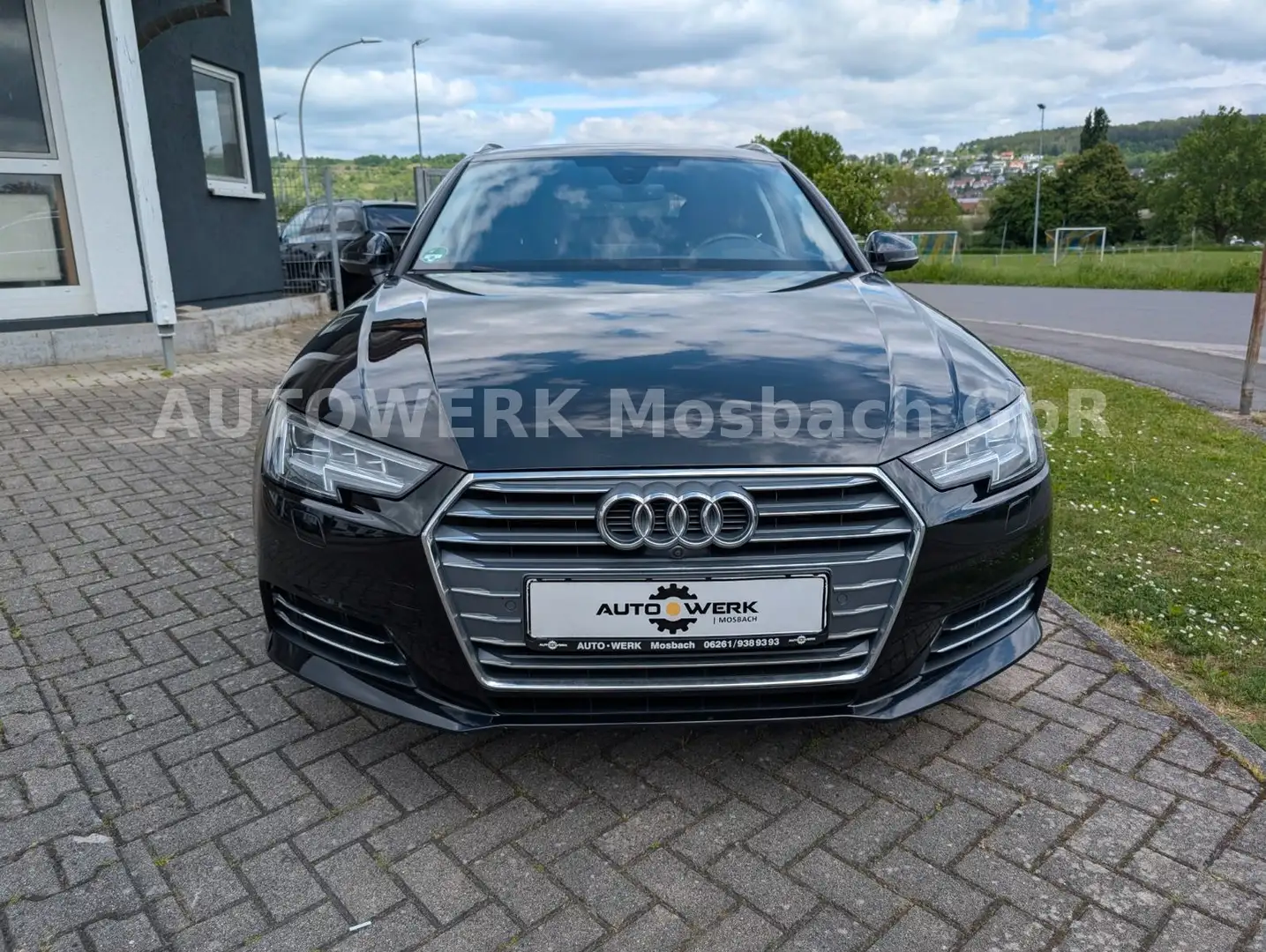 Audi A4 Avant sport/Virtual Cockpit/Navi/Led/Ahk Noir - 1