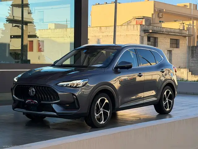 MG HS 1.5T-GDI AT Luxury