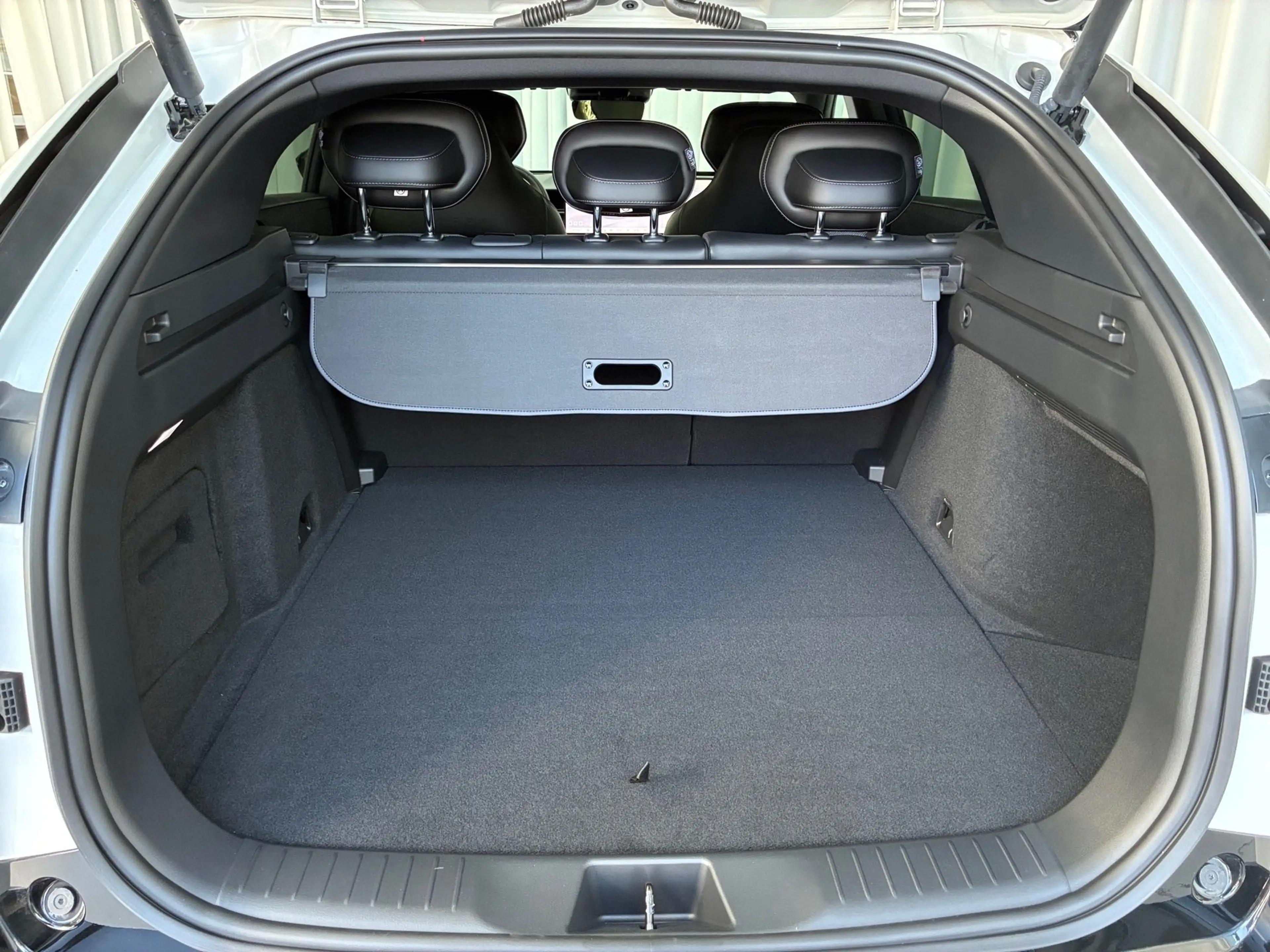 Mazda CX-6e EV 258PS AT RWD Takumi  21Zoll  PABS — photo 10