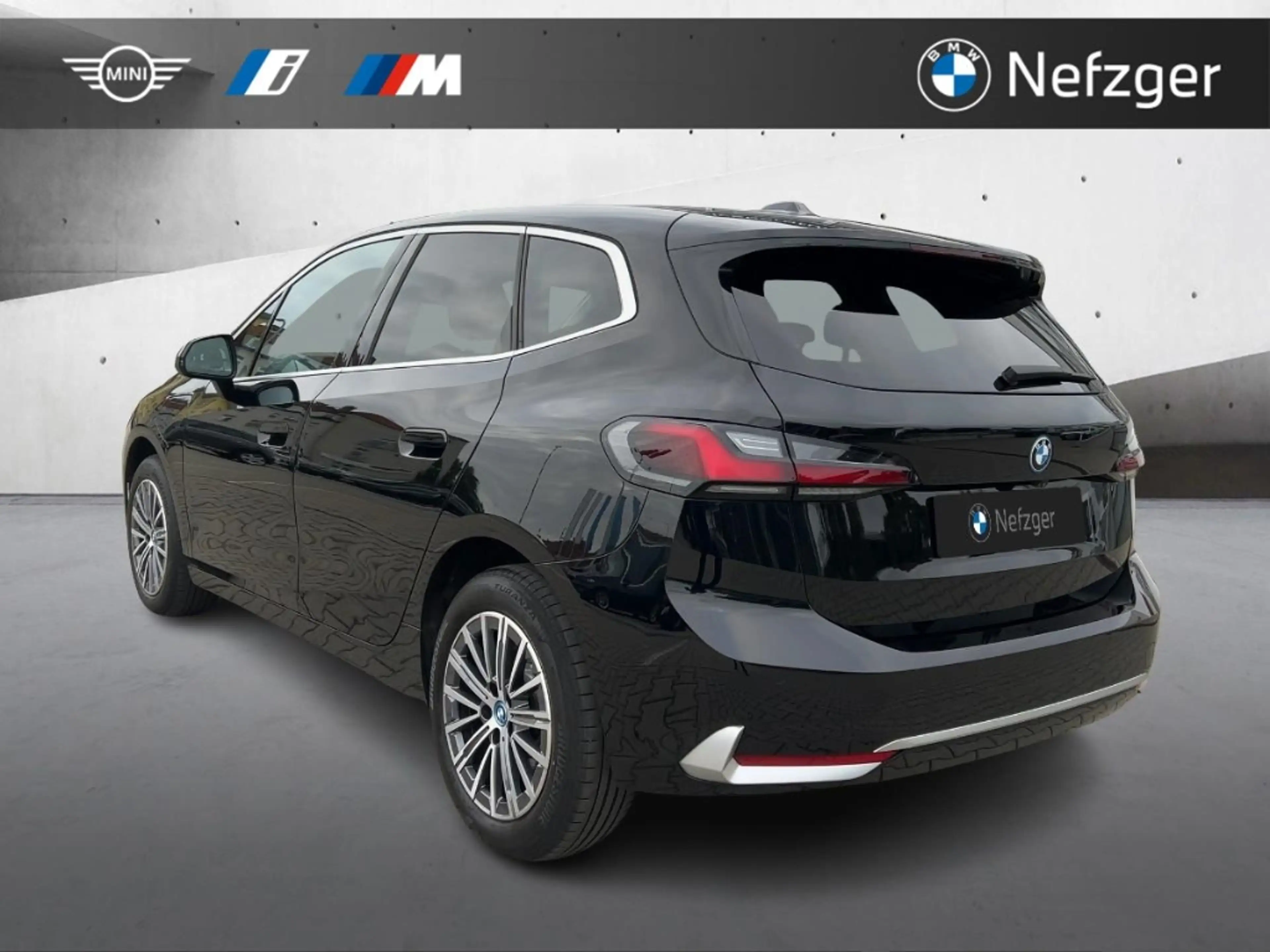 BMW 225 Active Tourer e xDrive Luxury Line Driving Assista — photo 4