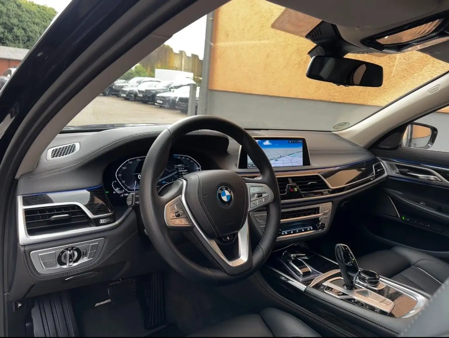 BMW 745 e PANO*Massage*Laser*Softcl*DA-Prof*H&K*360° Gri - 2