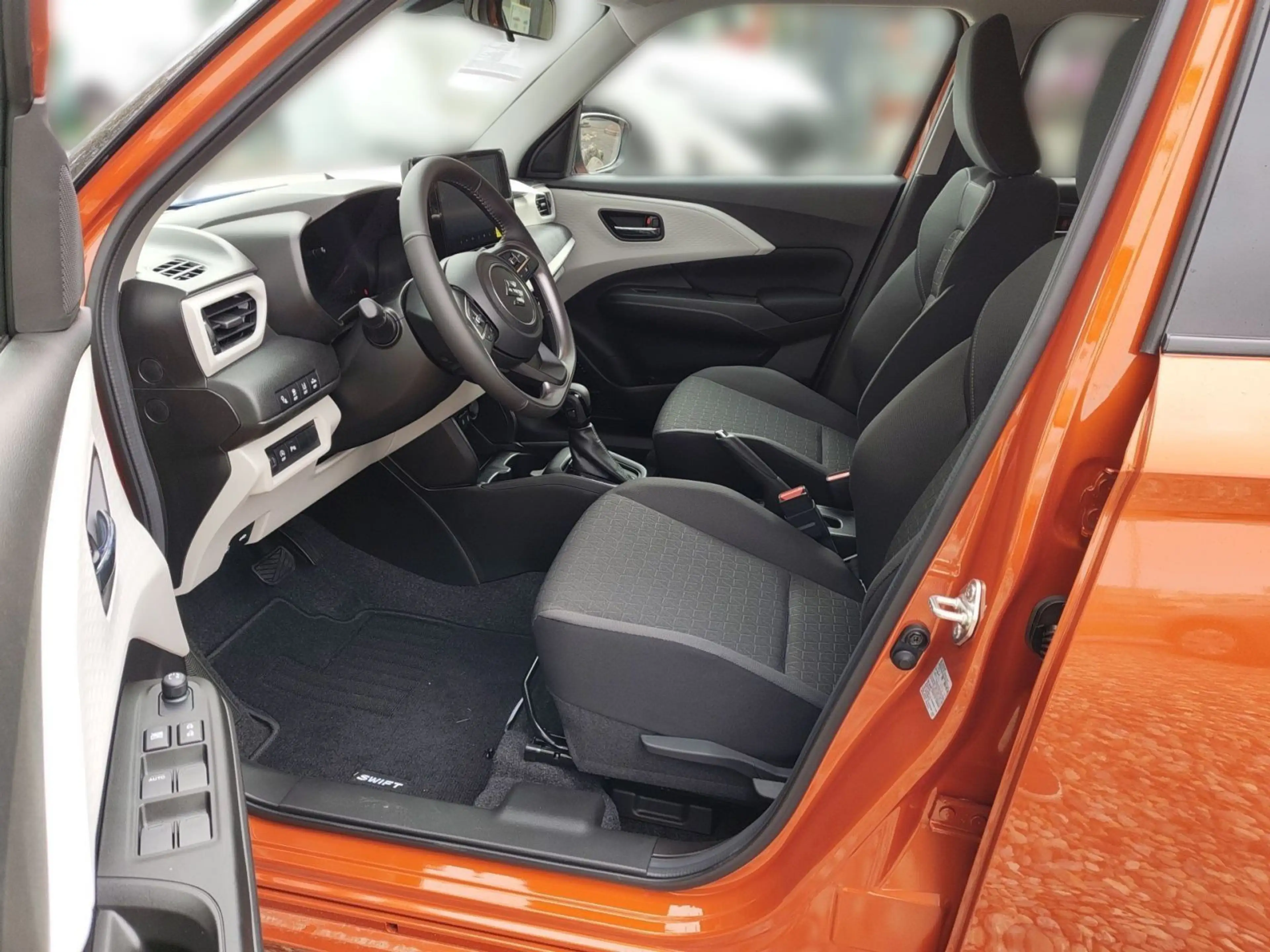 Suzuki Swift SWIFT COMFORT+ CVT HYBRID — photo 6