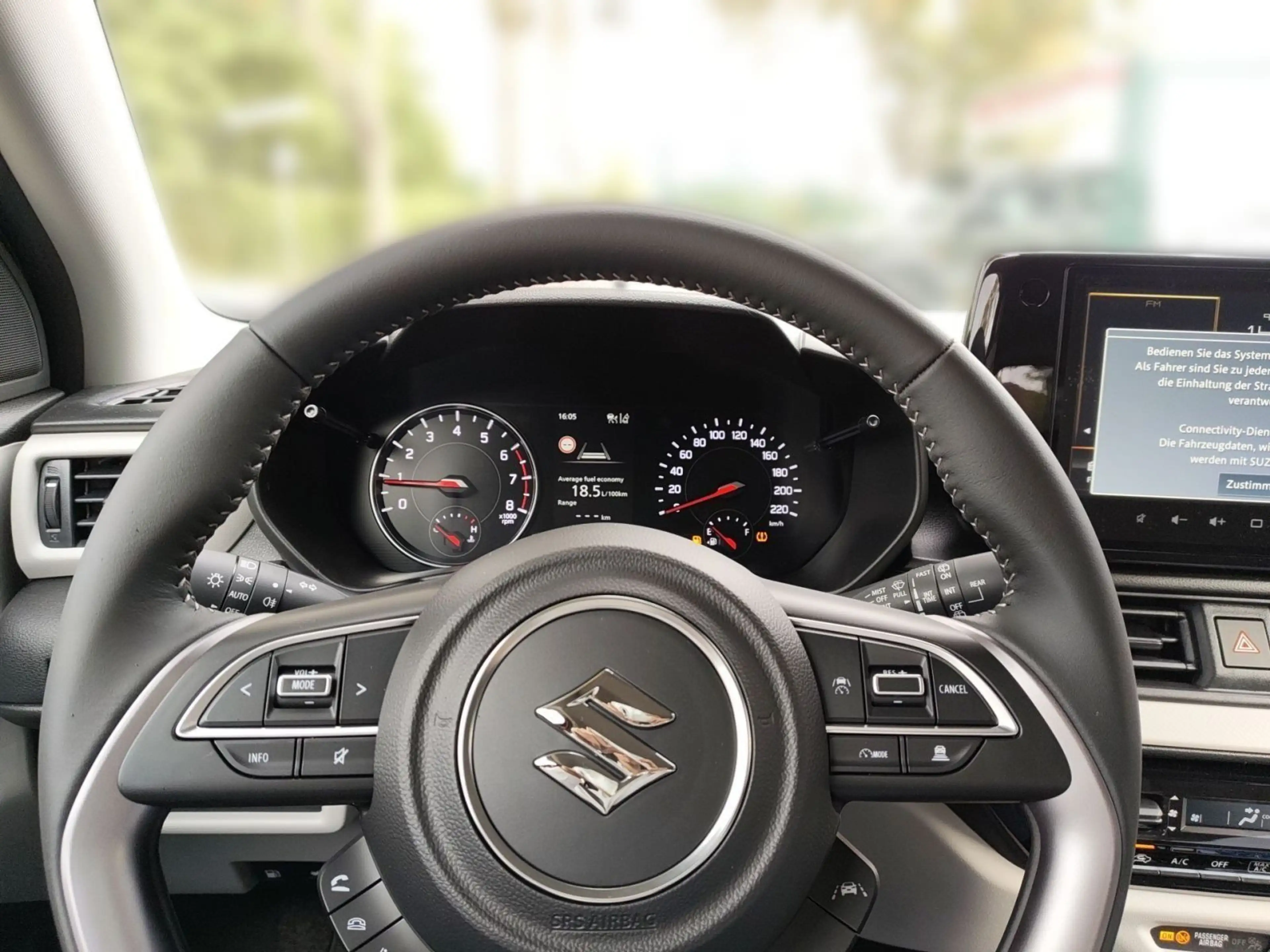 Suzuki Swift SWIFT COMFORT+ CVT HYBRID — photo 7