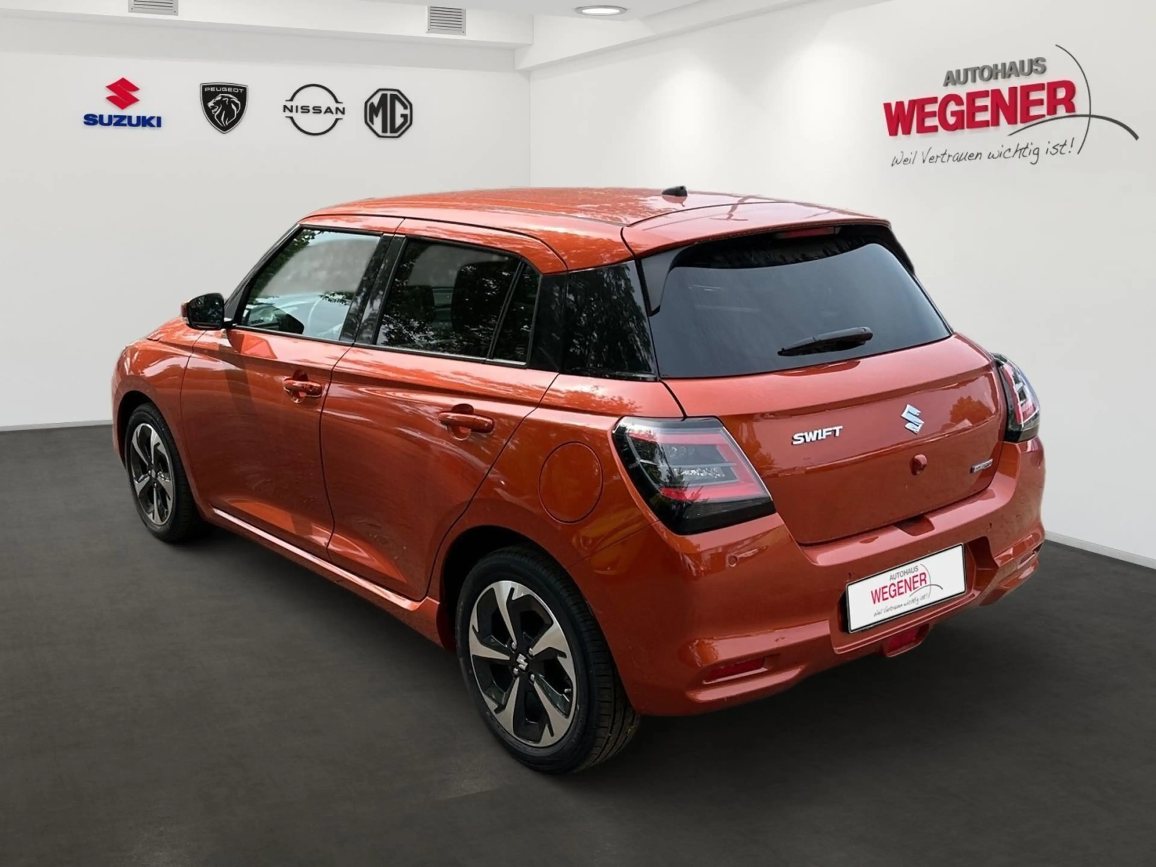 Suzuki Swift SWIFT COMFORT+ CVT HYBRID — photo 4
