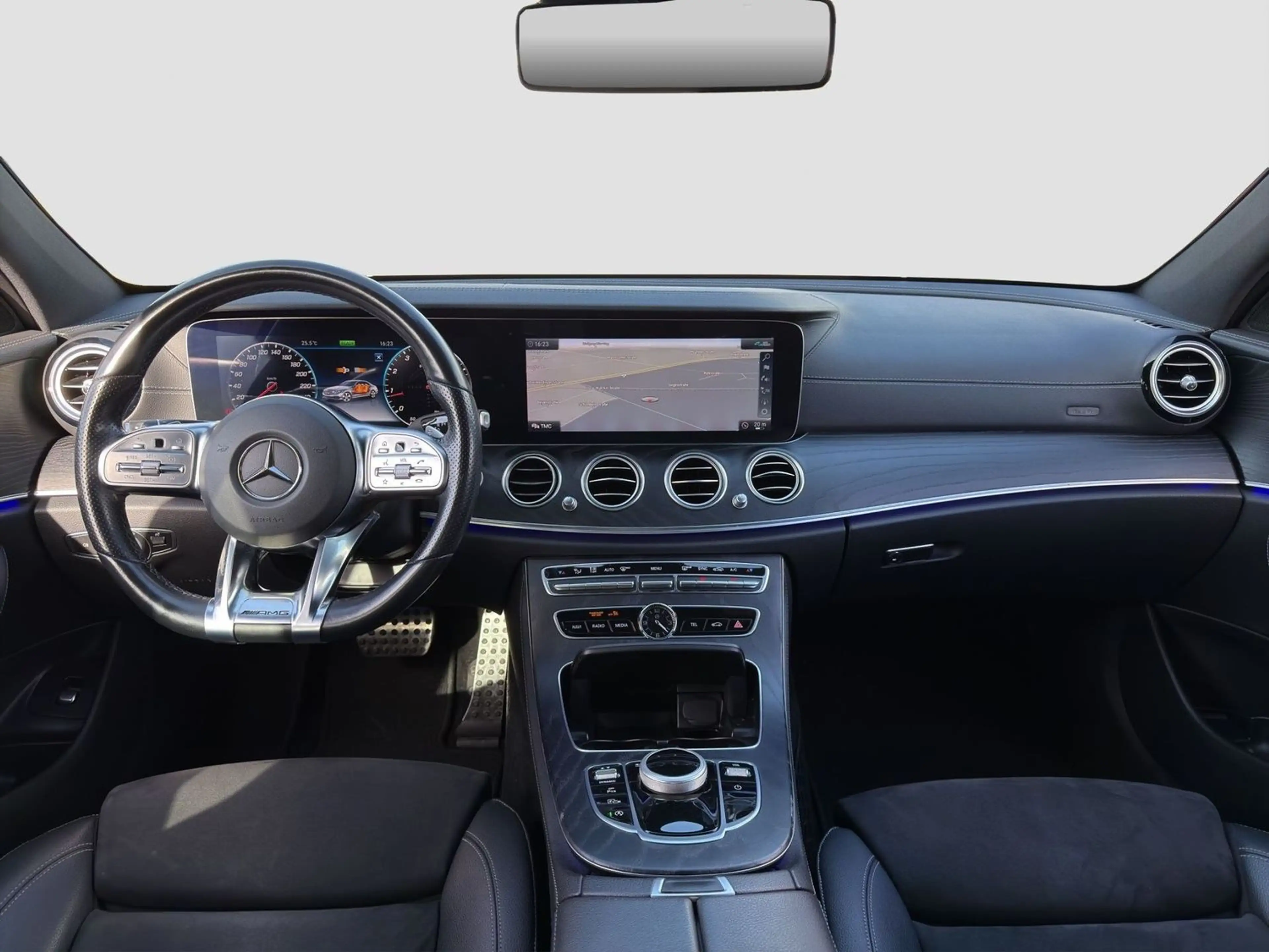 Mercedes-Benz E 200 AMG Navi Wide LED Multibeam R-Cam PDC v+h — photo 11