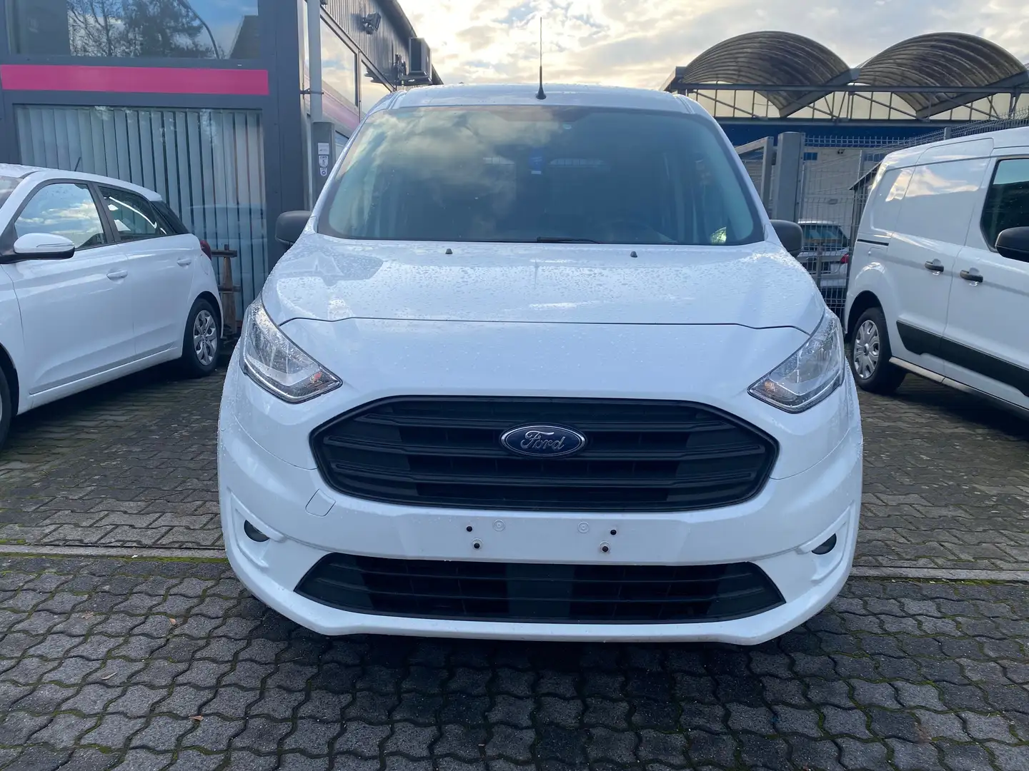 Ford Transit Connect Kombi Trend Weiß - 2