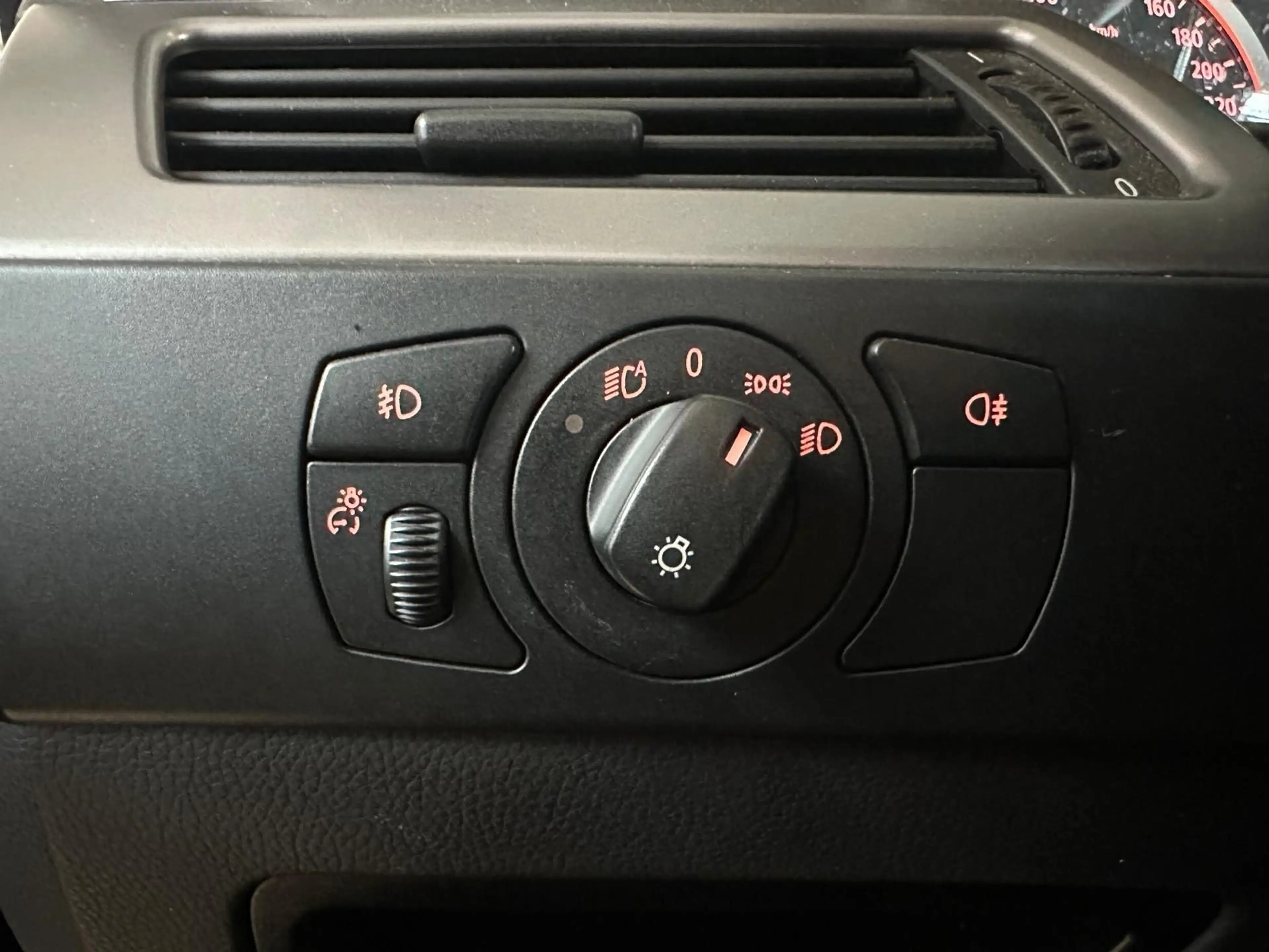 BMW 525 i Touring SH PANO TEMP NAVI ISO XENON MFL BC — photo 15