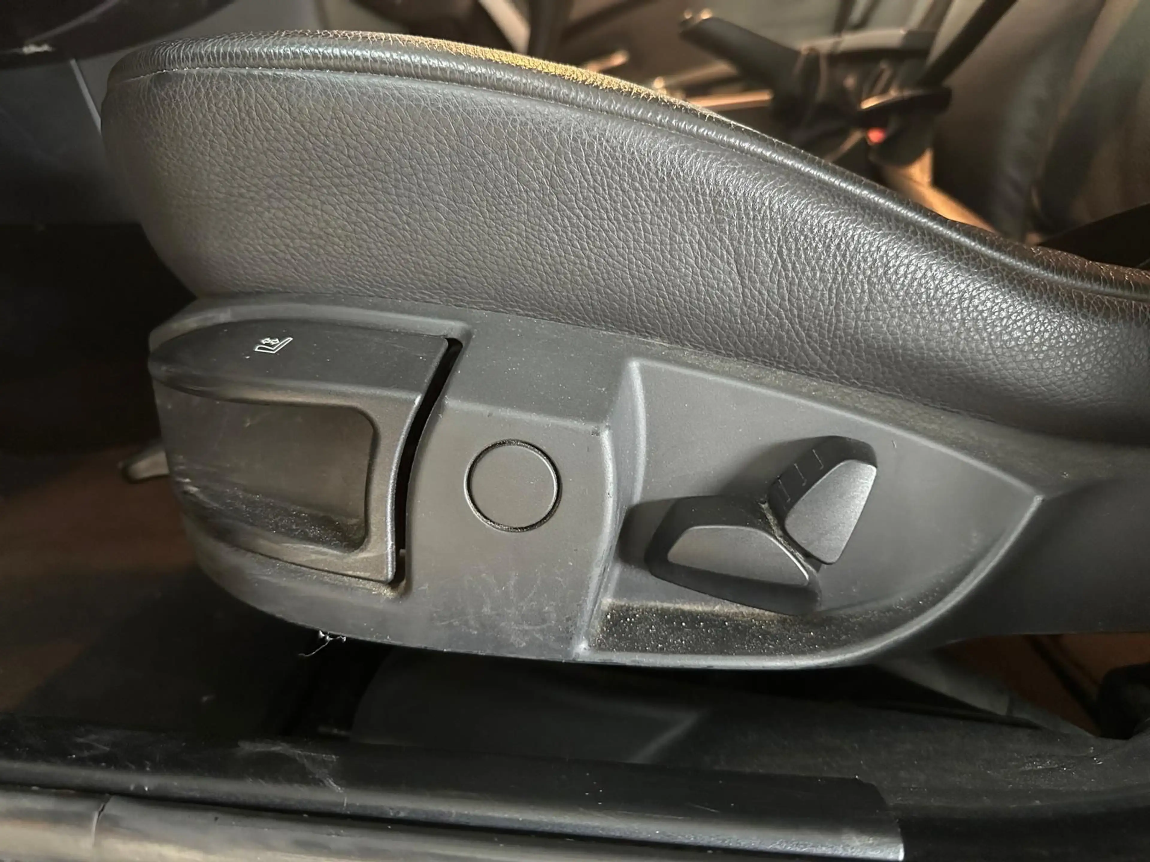 BMW 525 i Touring SH PANO TEMP NAVI ISO XENON MFL BC — photo 14
