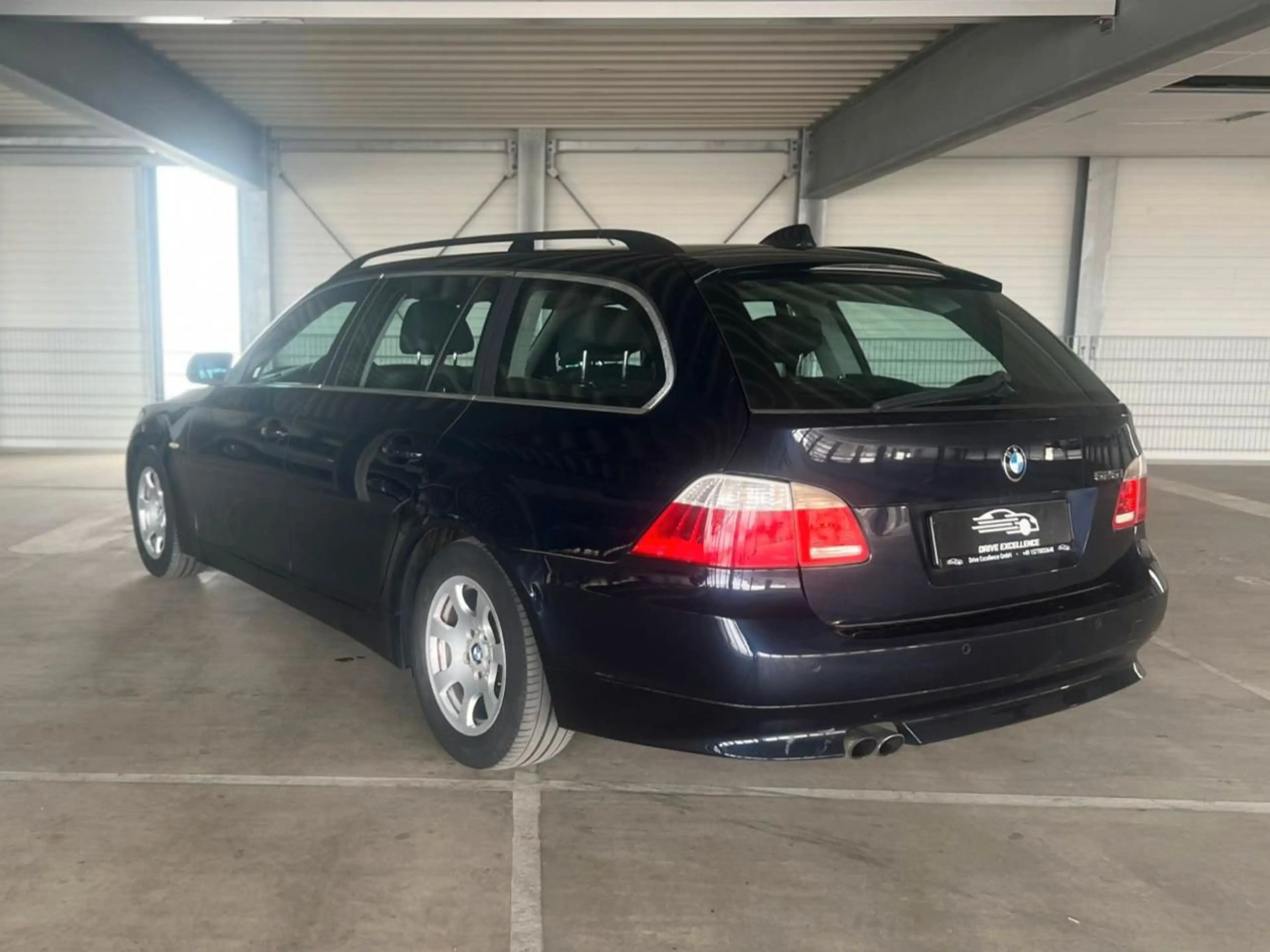 BMW 525 i Touring SH PANO TEMP NAVI ISO XENON MFL BC — photo 11