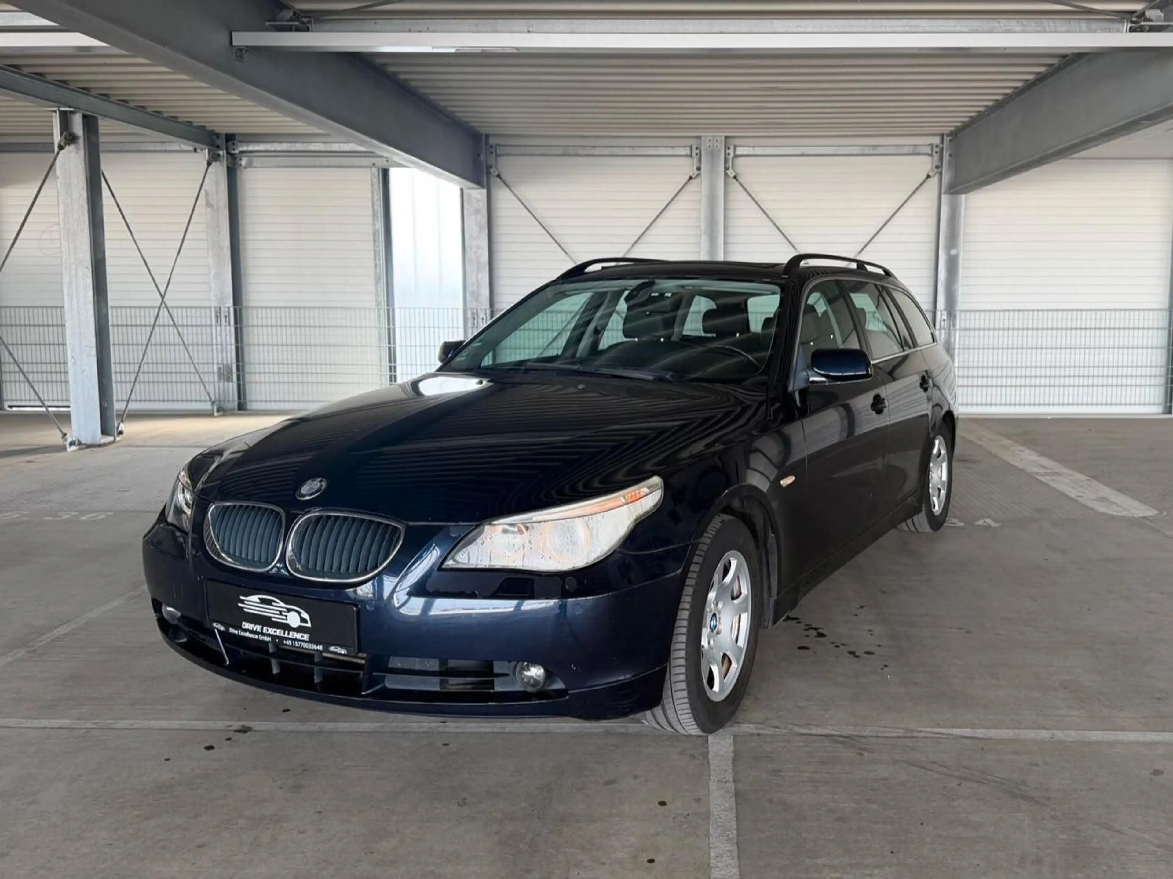 BMW 525 i Touring SH PANO TEMP NAVI ISO XENON MFL BC — photo 4
