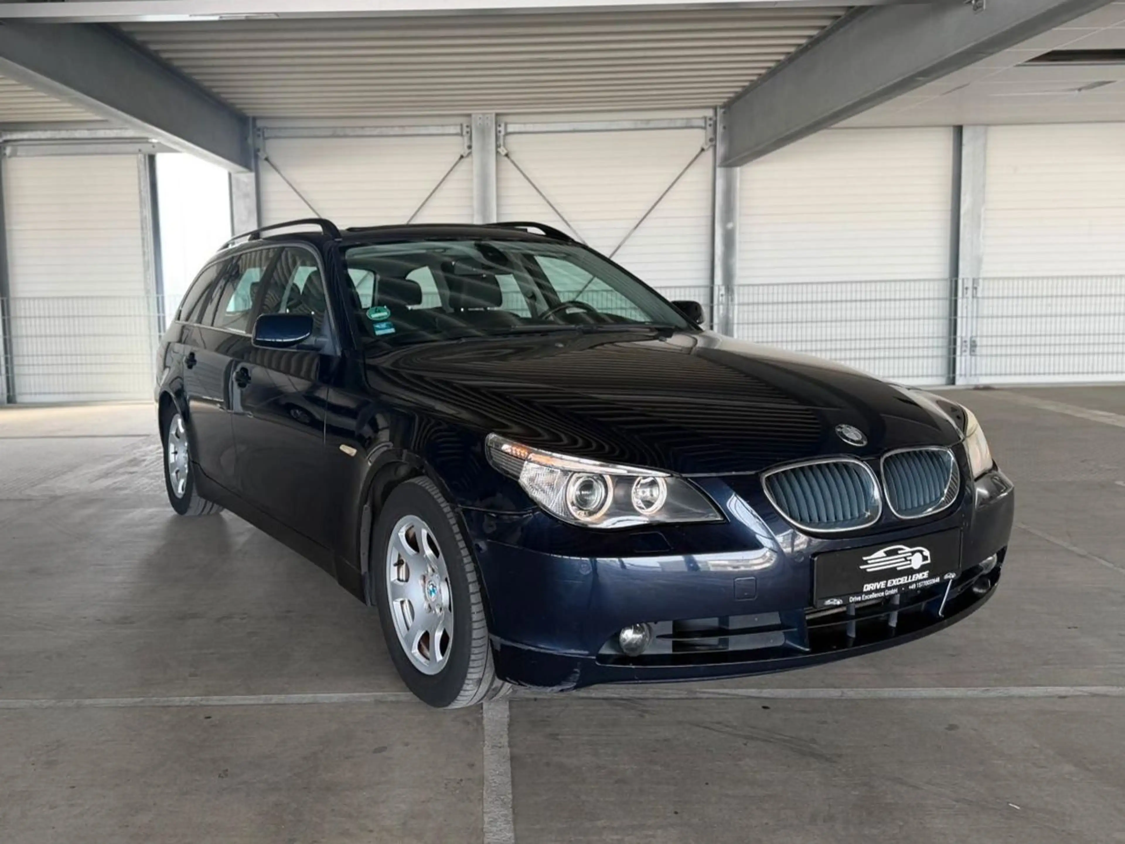 BMW 525 i Touring SH PANO TEMP NAVI ISO XENON MFL BC — photo 2