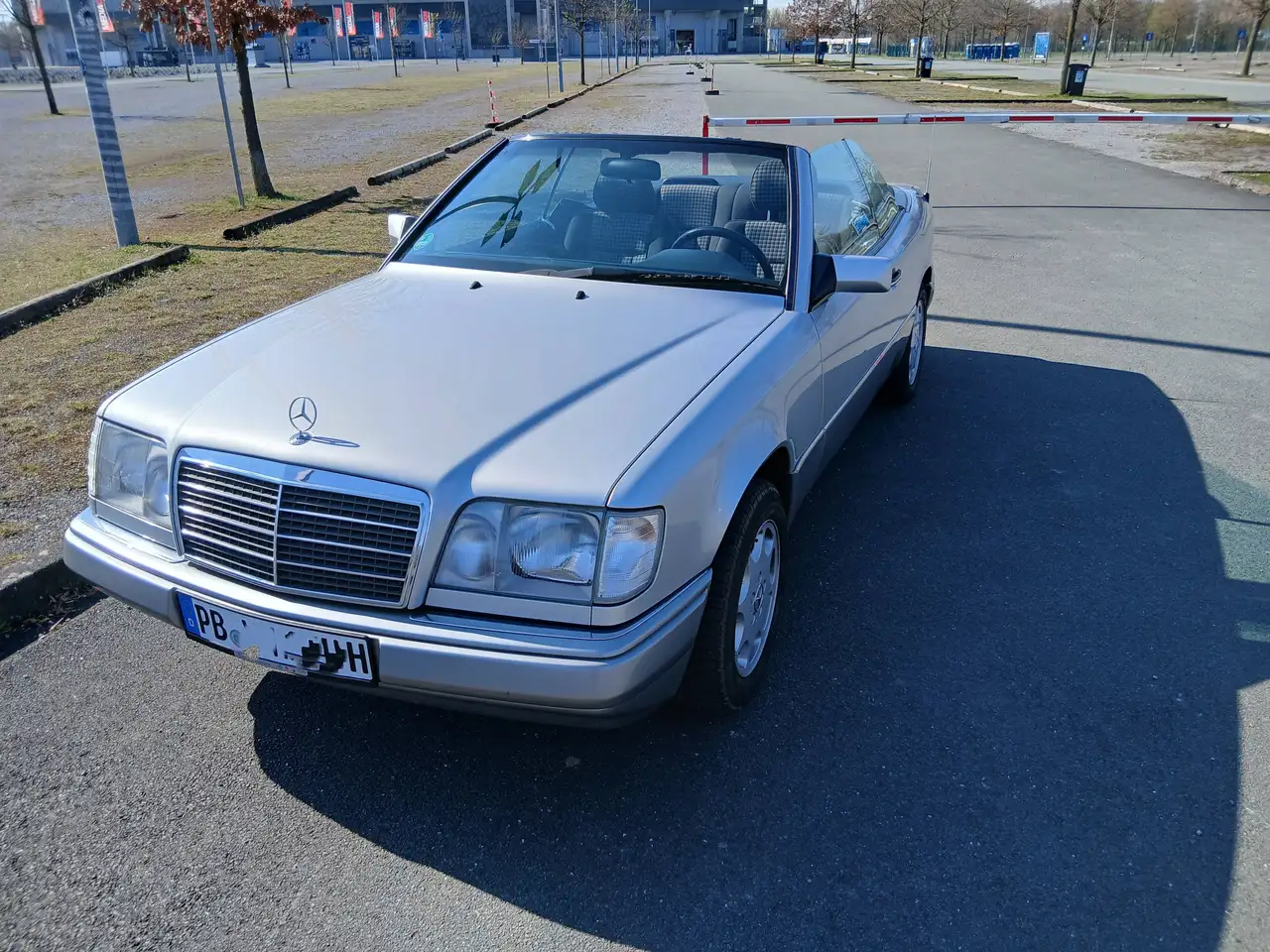 Mercedes-Benz E 200 Cabrio, foto 5