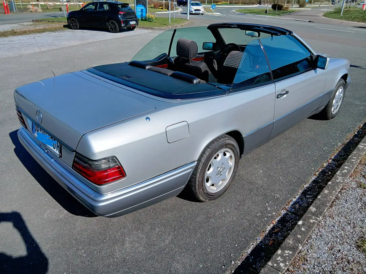 Mercedes-Benz E 200 Cabrio, foto 7