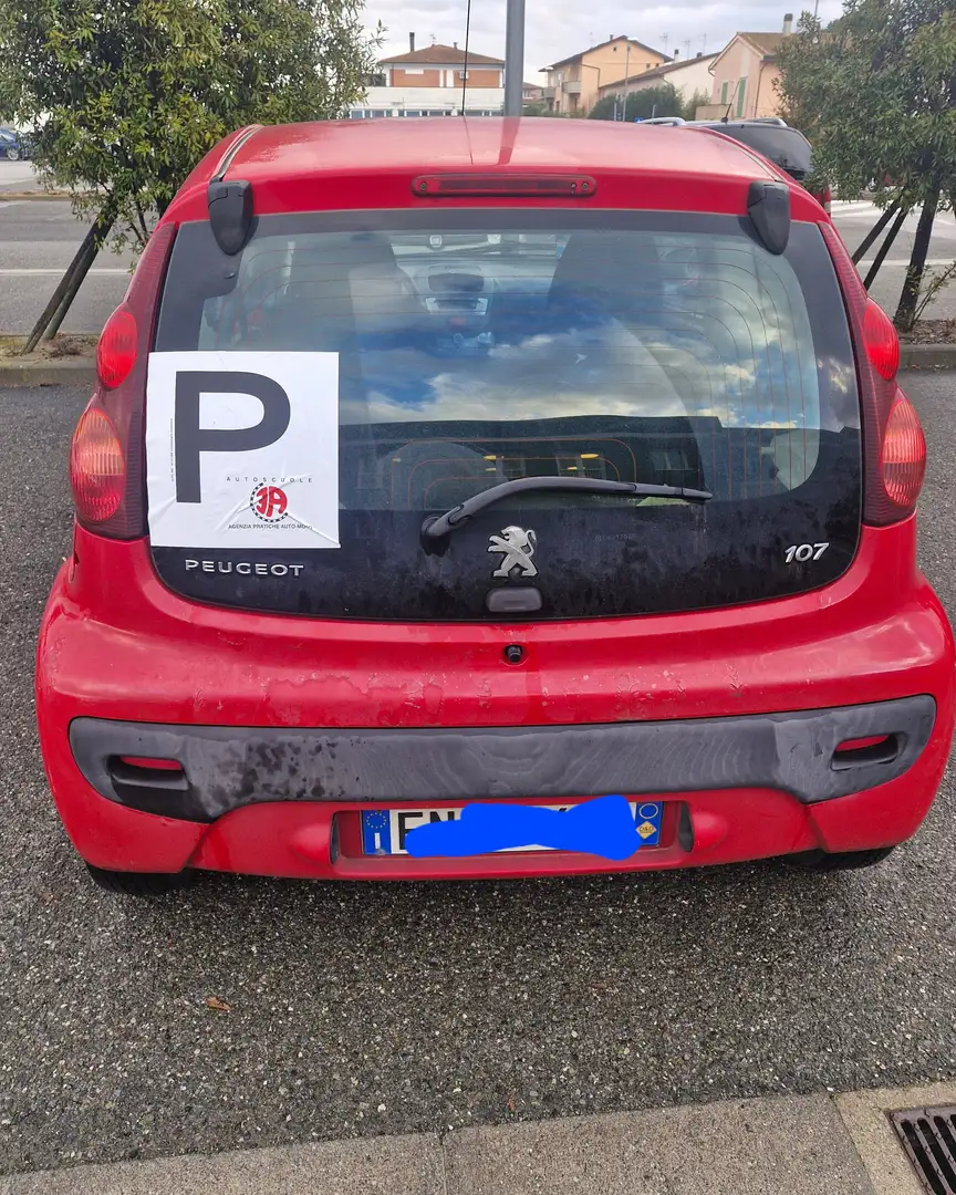 Peugeot 107 107 3p 1.0 12v Active Rosso - 2