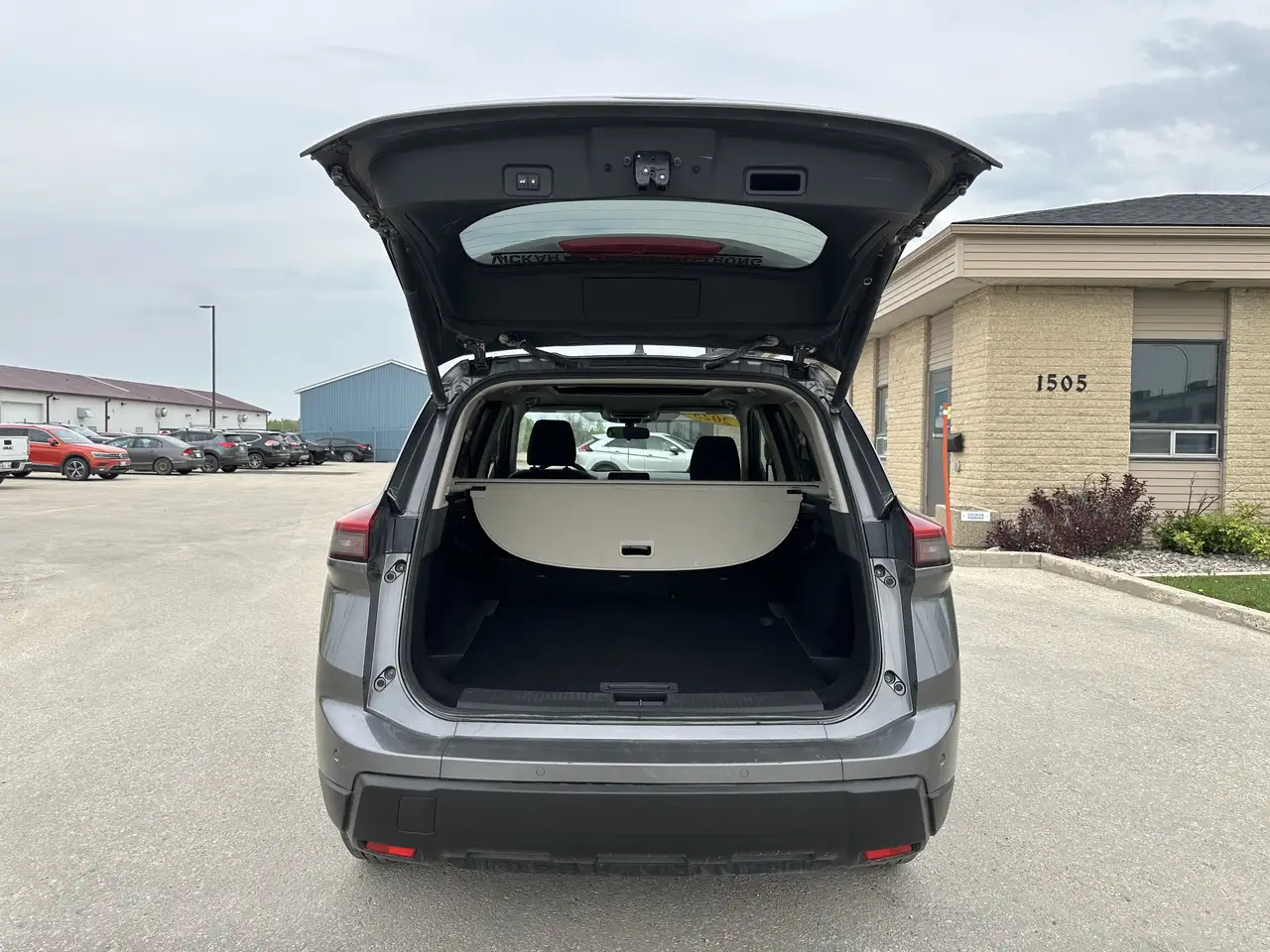 Nissan Rogue снимка Nissan Rogue