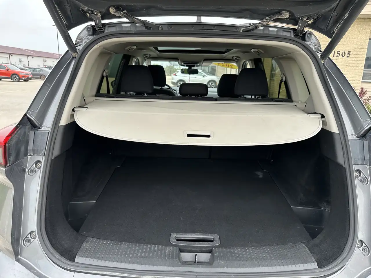 Nissan Rogue снимка Nissan Rogue