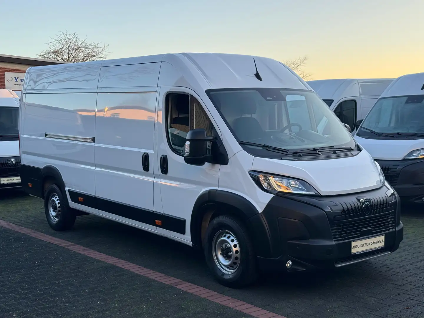 Peugeot Boxer 35 L4H2 140 *360°PDC*Kamera*Tempomat*Holz Blanc - 1