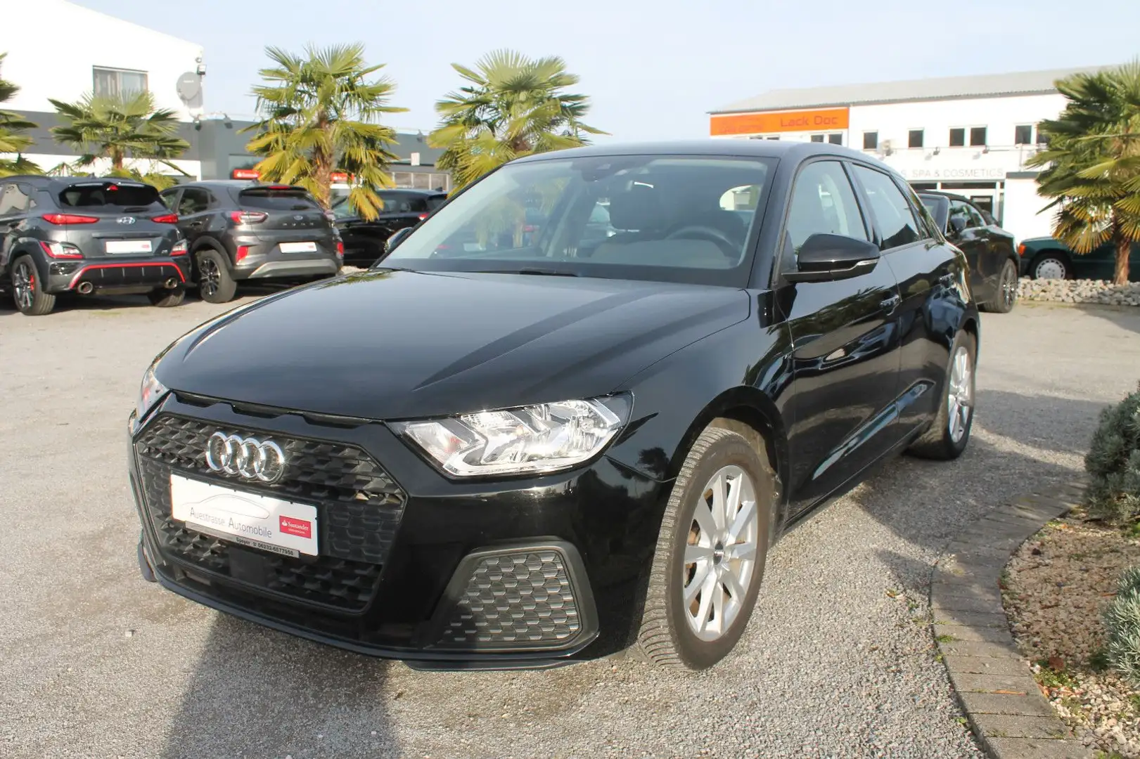 Audi A1 Sportback, Navi, PDC, SHZ, Klima Schwarz - 2