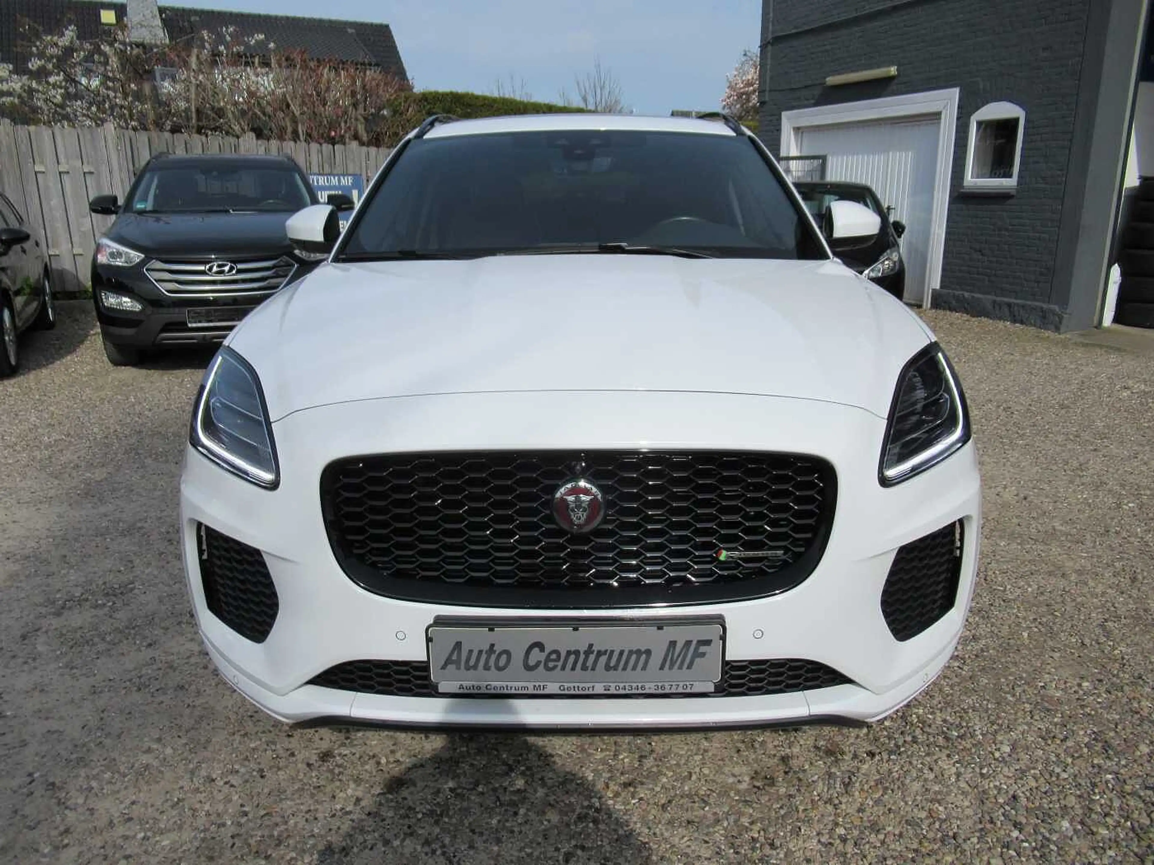 Jaguar E-Pace R-Dynamic — photo 2