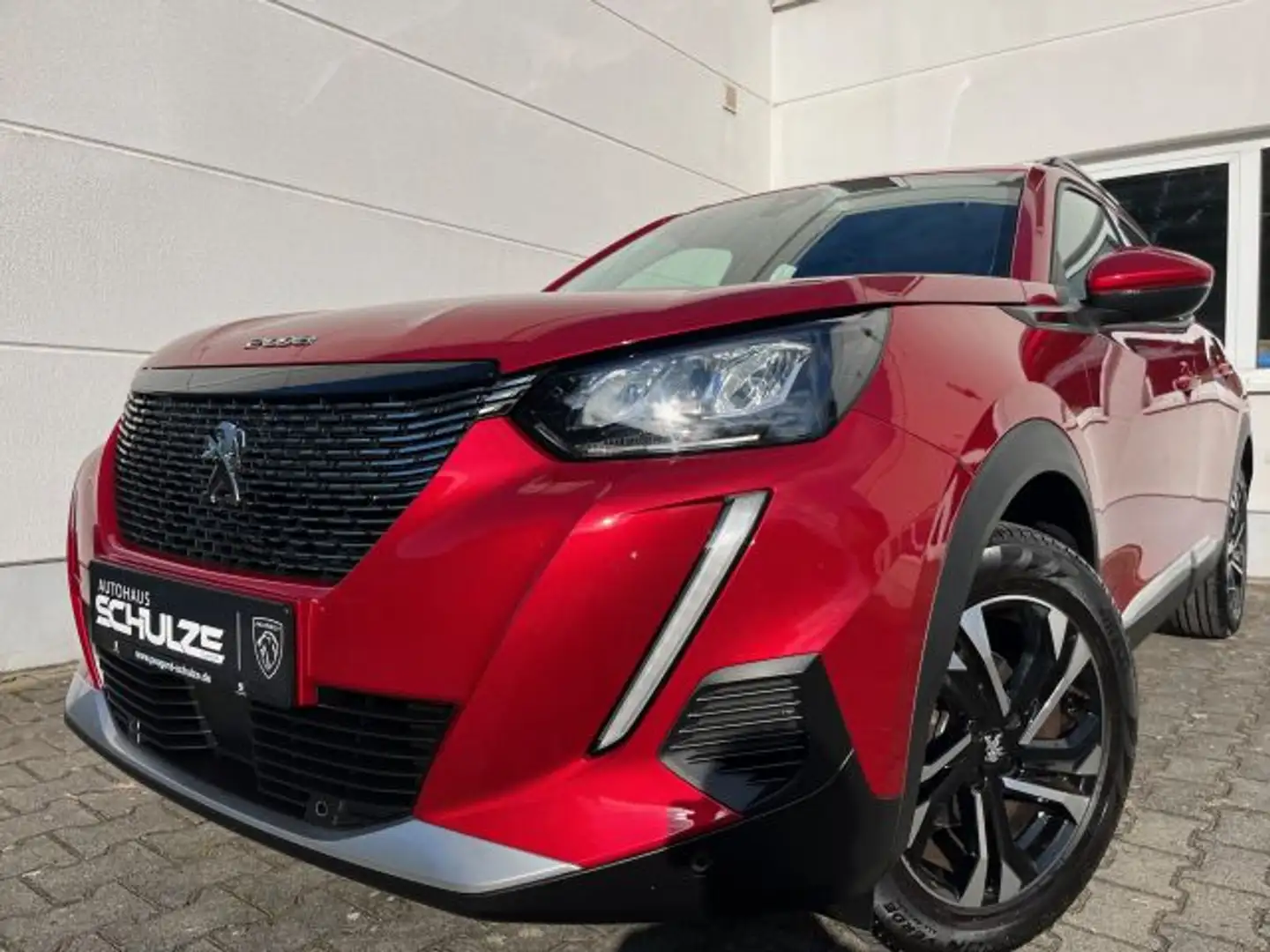 Peugeot 2008 PureTech 130 Allure Rouge - 2