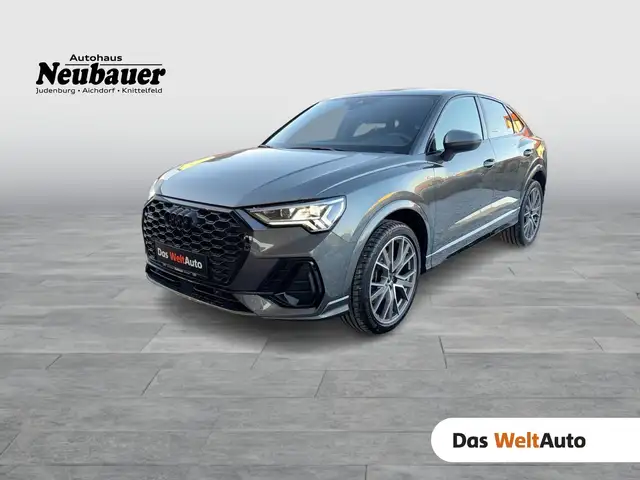 Audi Q3 40 TDI quattro admired Ansicht 1