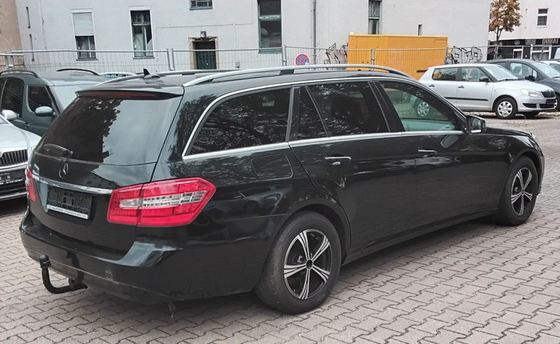 Mercedes-Benz E 200 E -Klassel 200 CDI BlueEffi Automatikgetri — photo 5