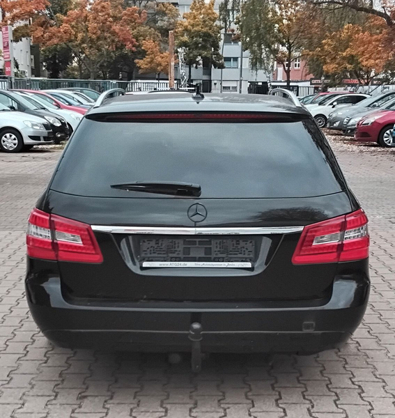 Mercedes-Benz E 200 E -Klassel 200 CDI BlueEffi Automatikgetri — photo 6