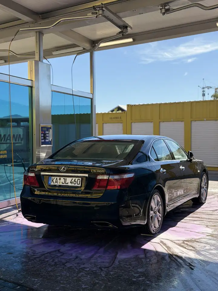 Lexus LS 460