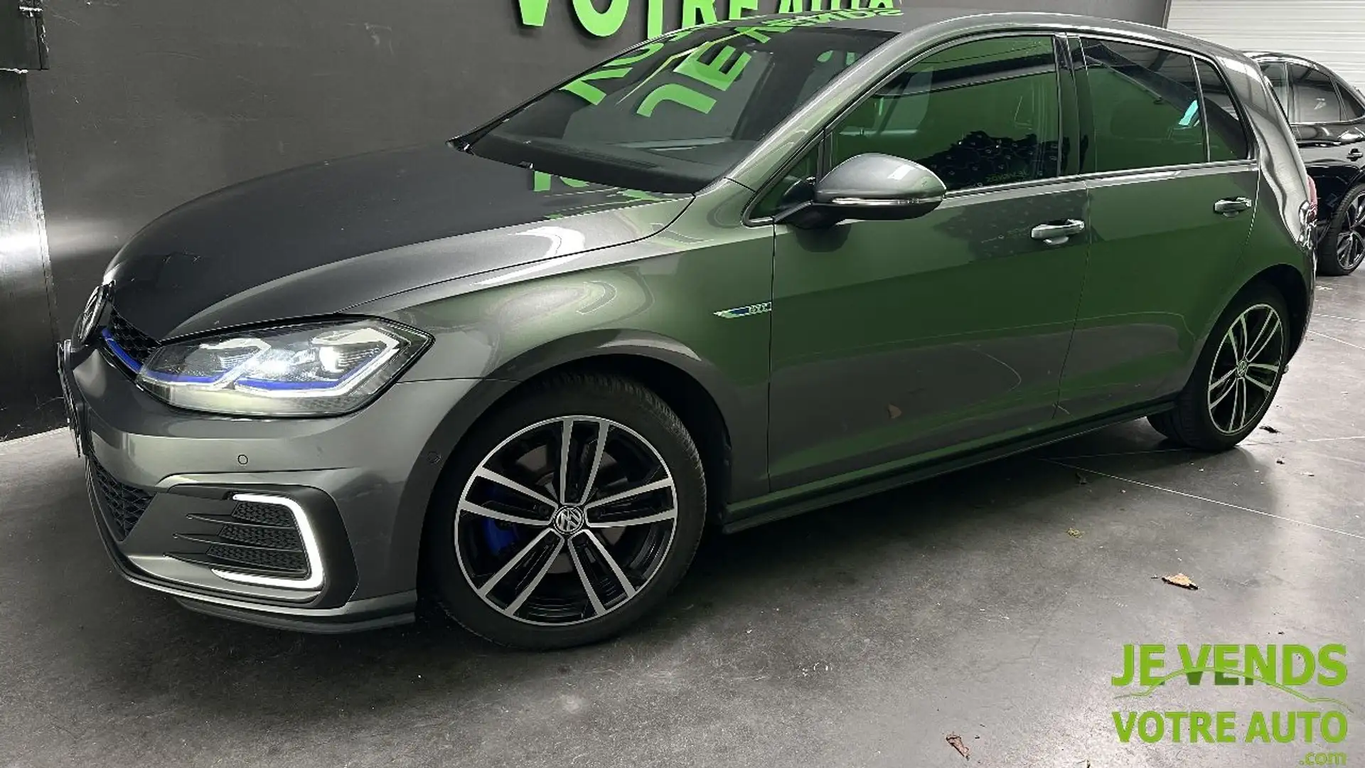 Volkswagen Golf VII Phase 2 5 Portes GTE 1.4 TSI 16V 204 Hybrid Blue Motion DSG6 150 cv Boîte auto Grau - 1