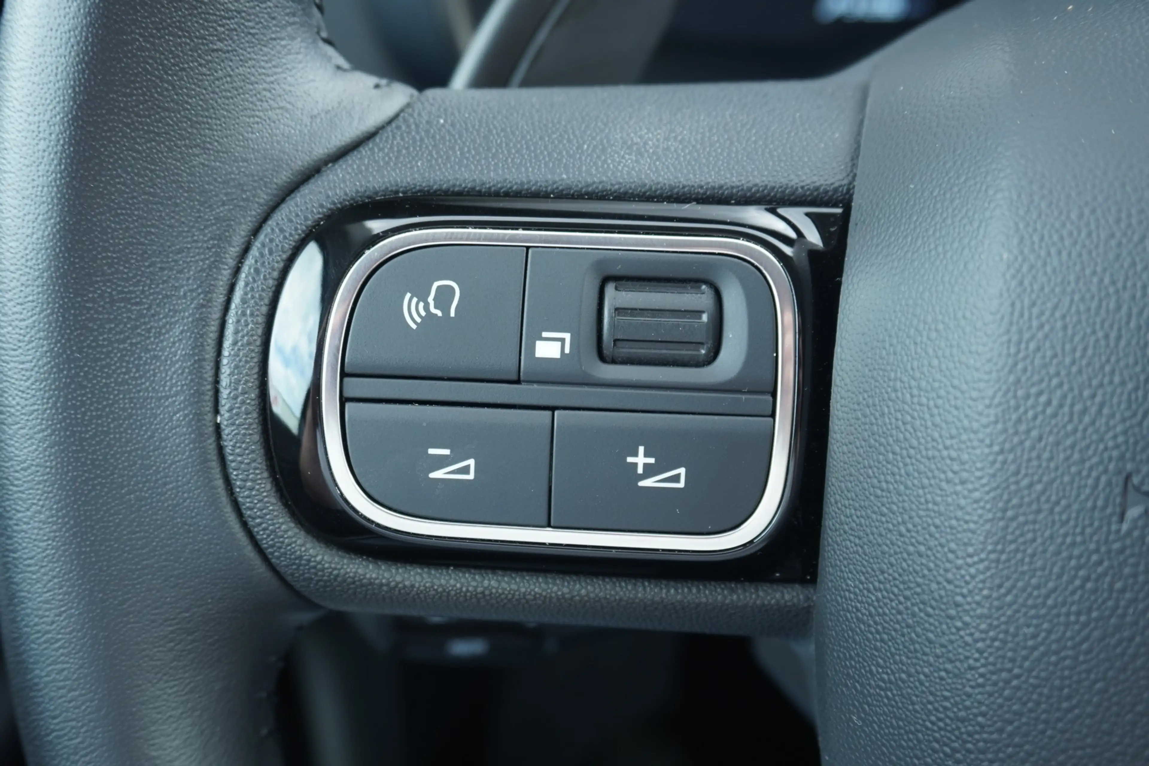 Citroen C5 X C5 Aircross Max Hybrid 145 Aut. LED ACC Navi — photo 13