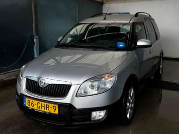 Roomster 1.6-16V Scout