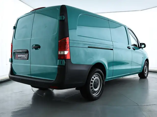 Mercedes-Benz Vito view 5