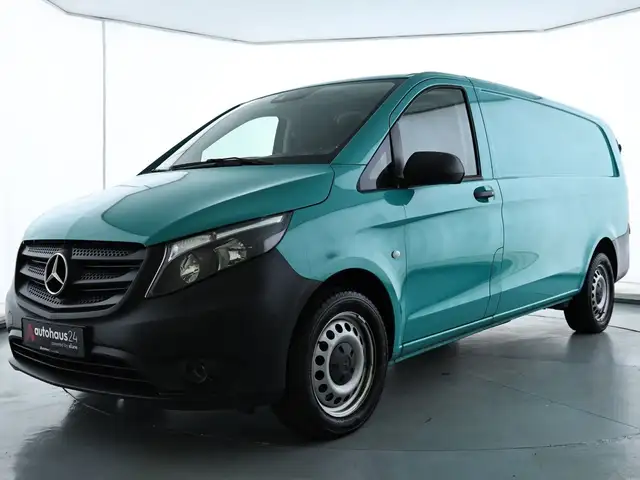 Mercedes-Benz Vito view 3