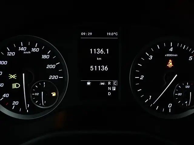 Mercedes-Benz Vito view 7
