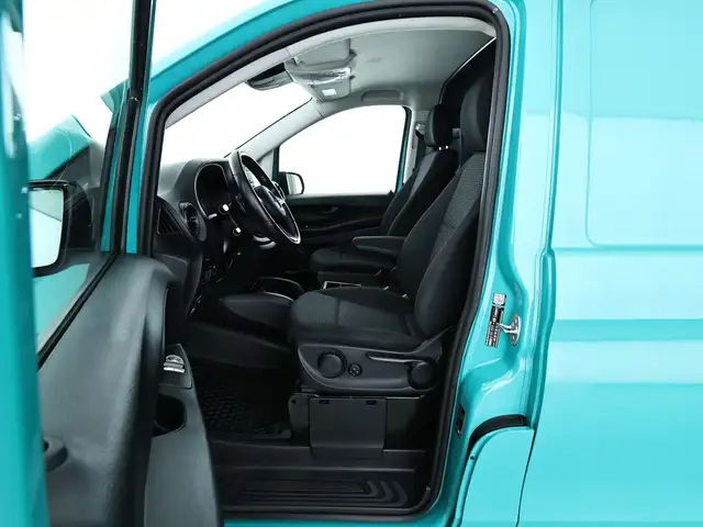 Mercedes-Benz Vito view 8