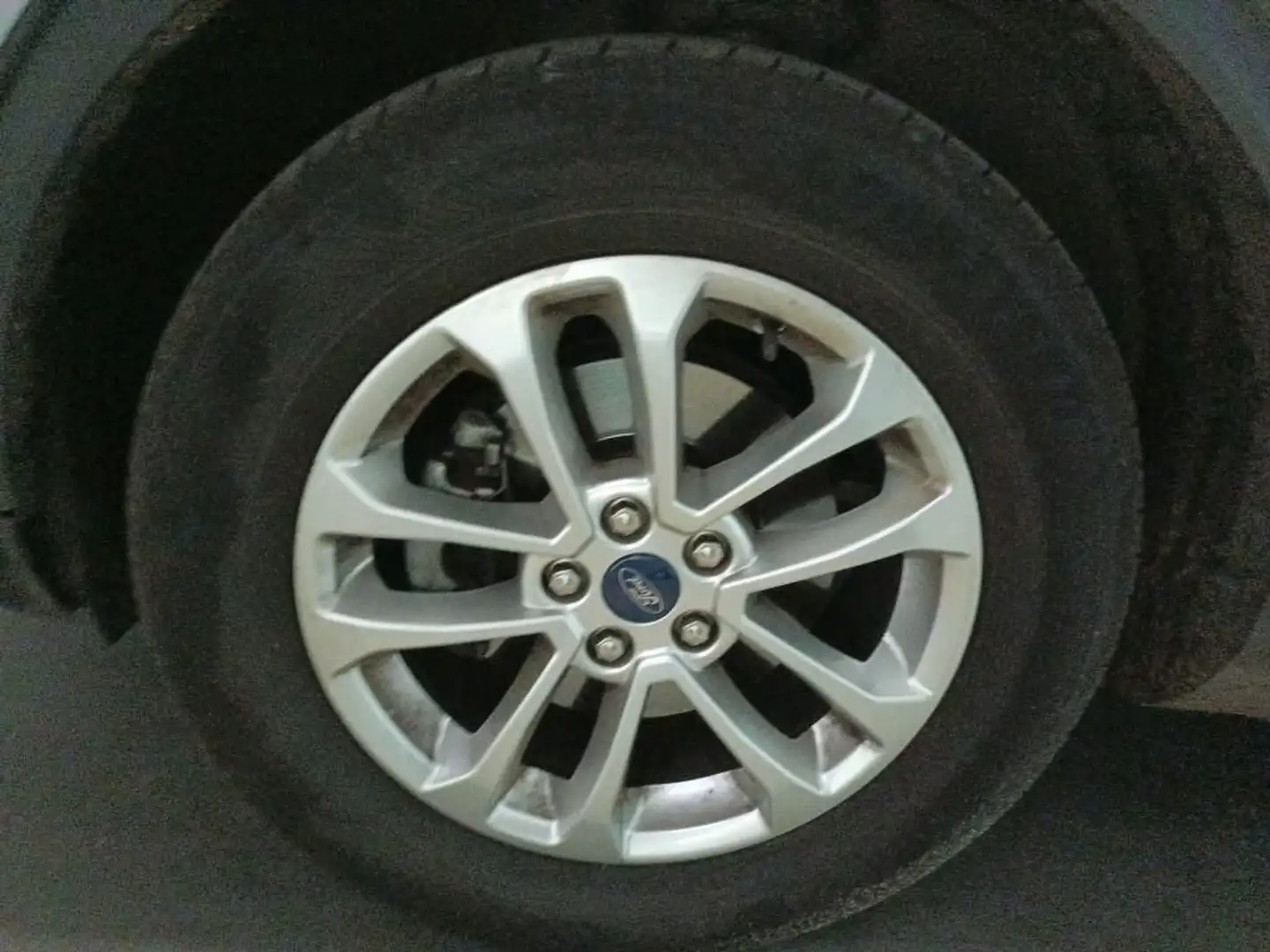 Ford Kuga 2.5 Duratec FHEV Titanium 4x2 Aut. Gris - 2