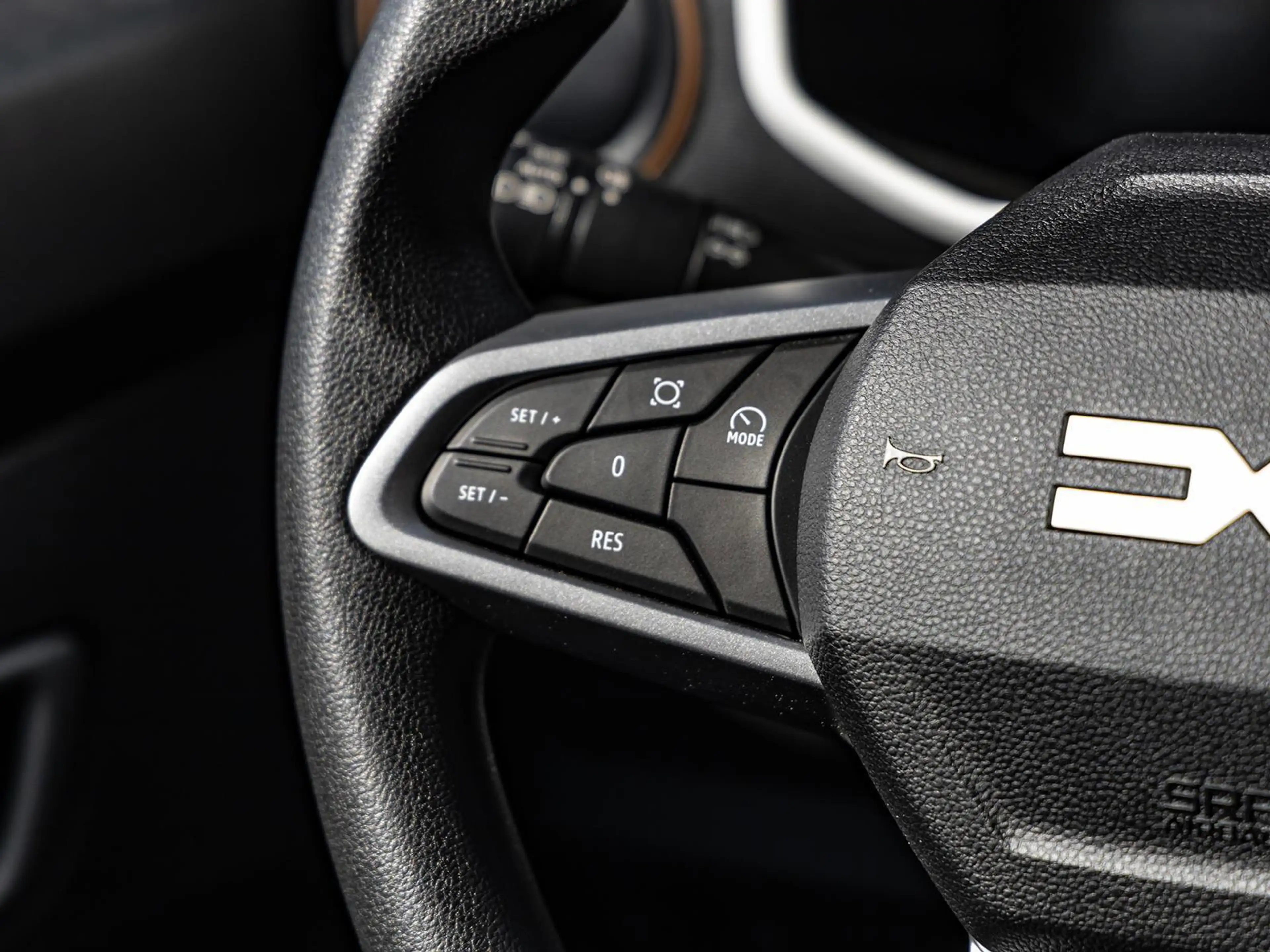 Dacia Spring Extreme electric 100 NAVI PDC KLIMA BT ZV — photo 10