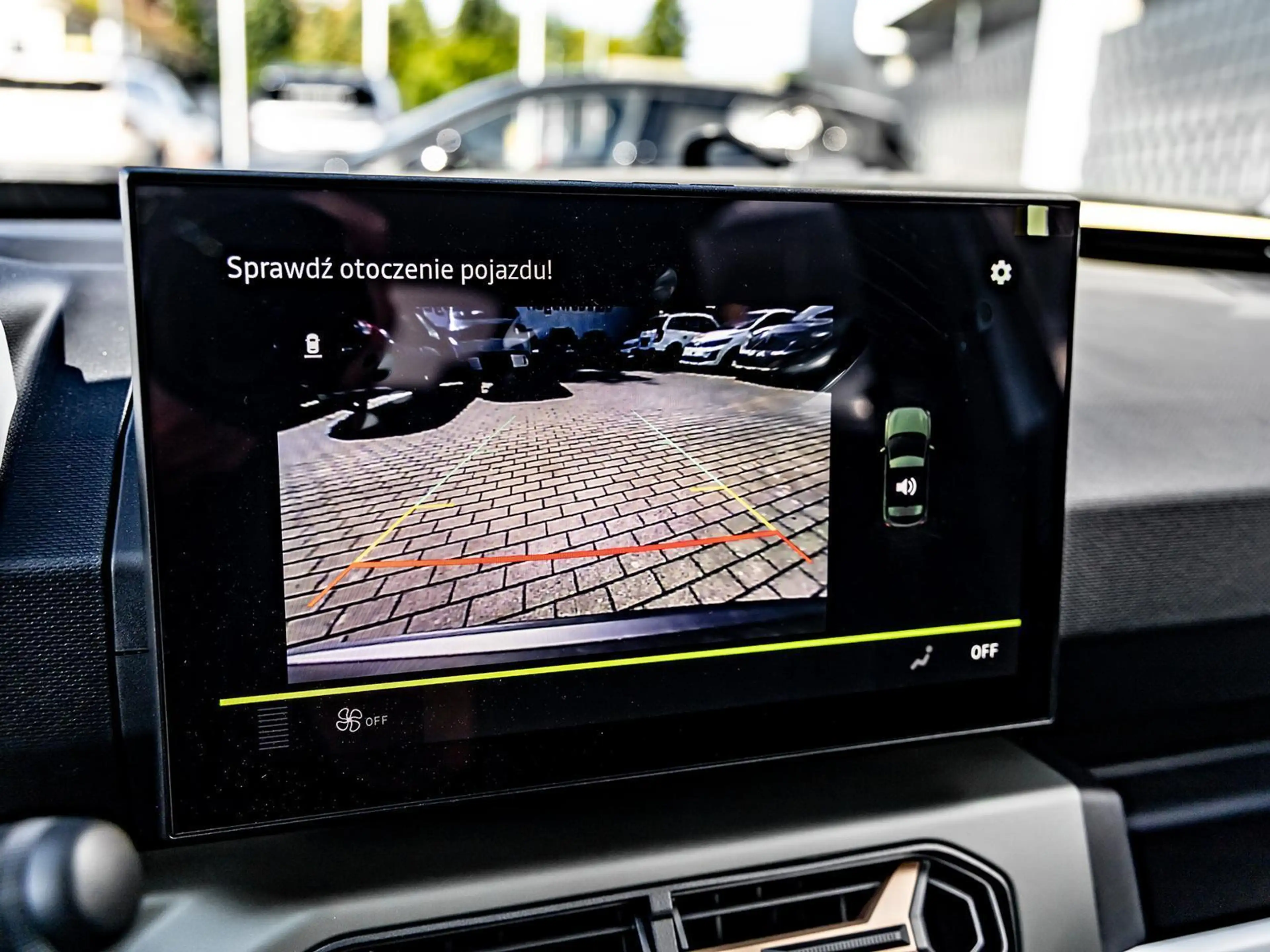 Dacia Spring Extreme electric 100 NAVI PDC KLIMA BT ZV — photo 14