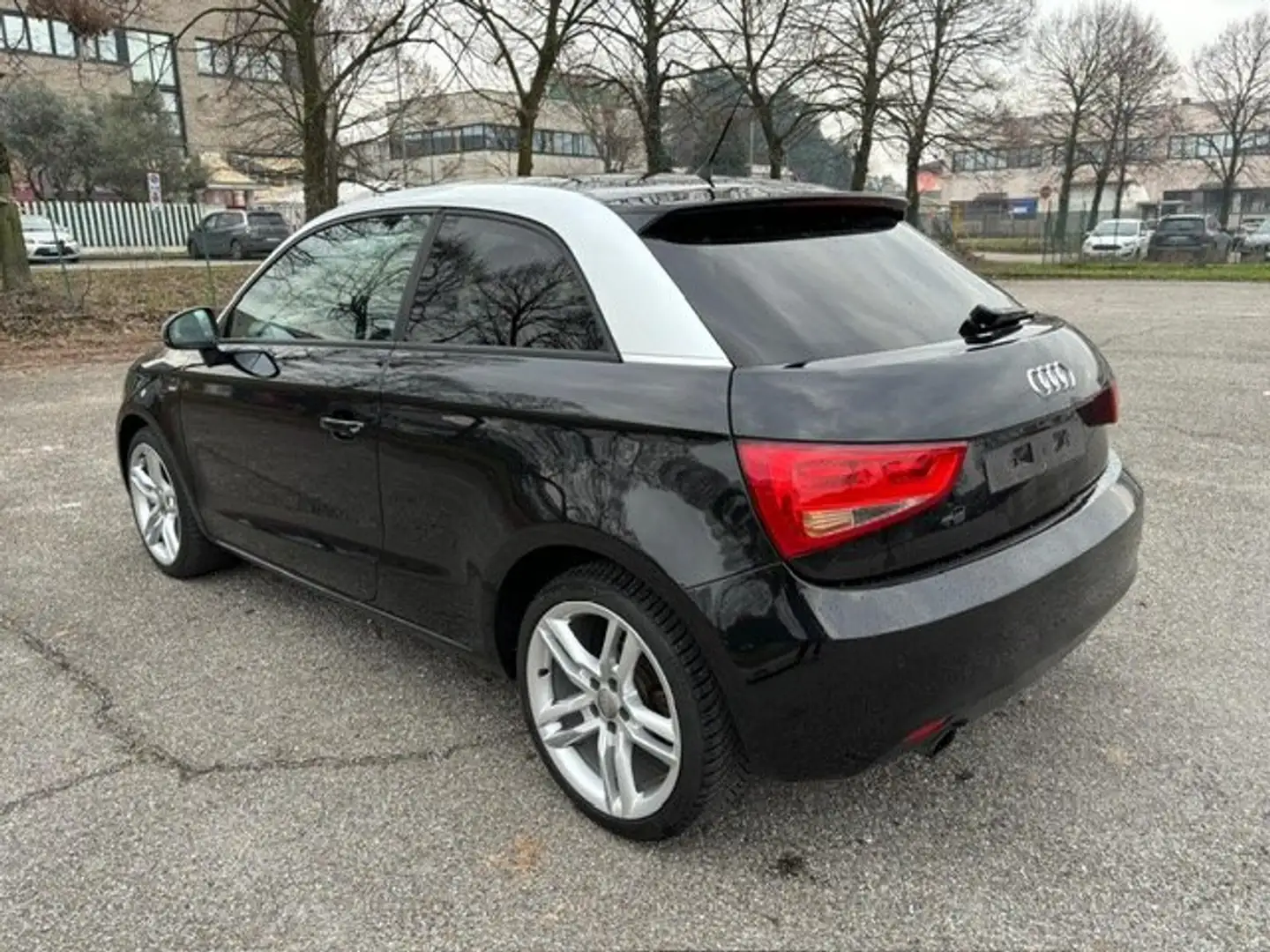 Audi A1 A1 1.2 tfsi S line Edition Nero - 2