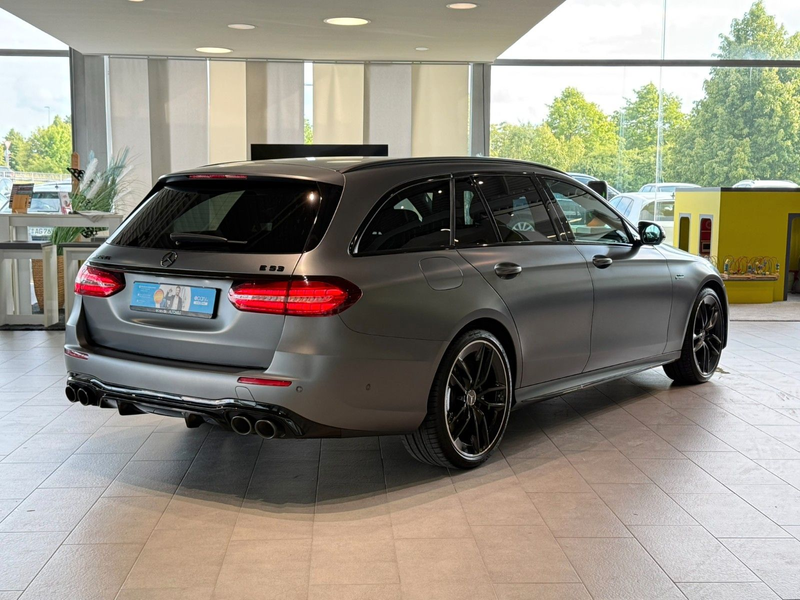 Mercedes-Benz E 53 AMG T-Modell 4Matic+*360°*HUD*Pano*Night* — photo 7