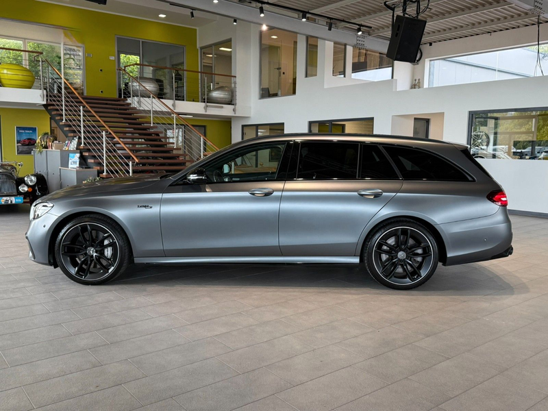 Mercedes-Benz E 53 AMG T-Modell 4Matic+*360°*HUD*Pano*Night* — photo 3