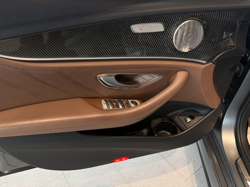 Mercedes-Benz E 53 AMG T-Modell 4Matic+*360°*HUD*Pano*Night* — photo 11