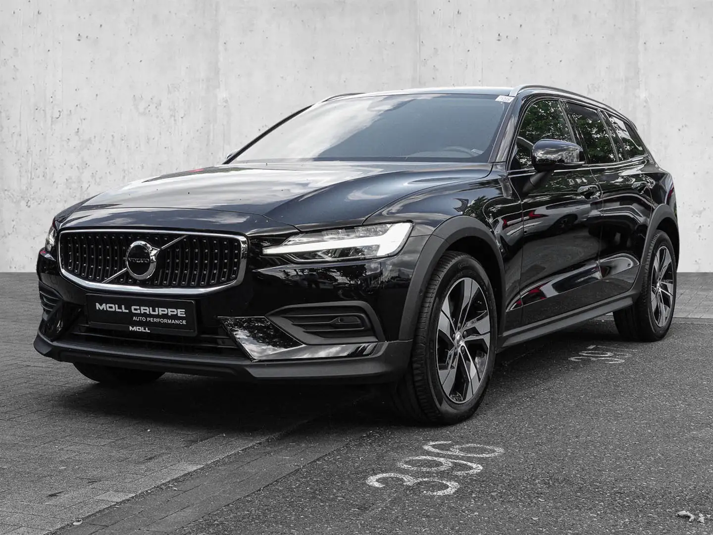 Volvo V60 Cross Country B4 AWD Plus Kamera LED Schwarz - 2